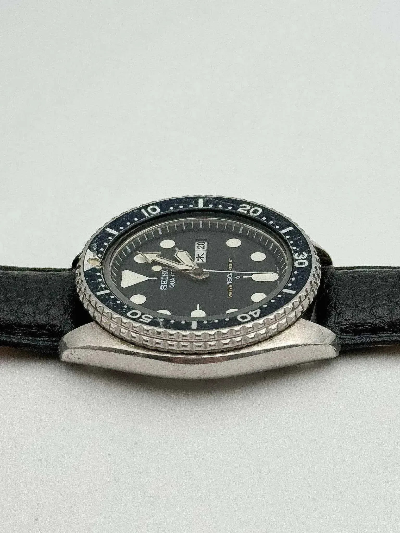 Seiko - Plongeuse Noir lunette bleu Kanji - 1980 - Atelier Victor