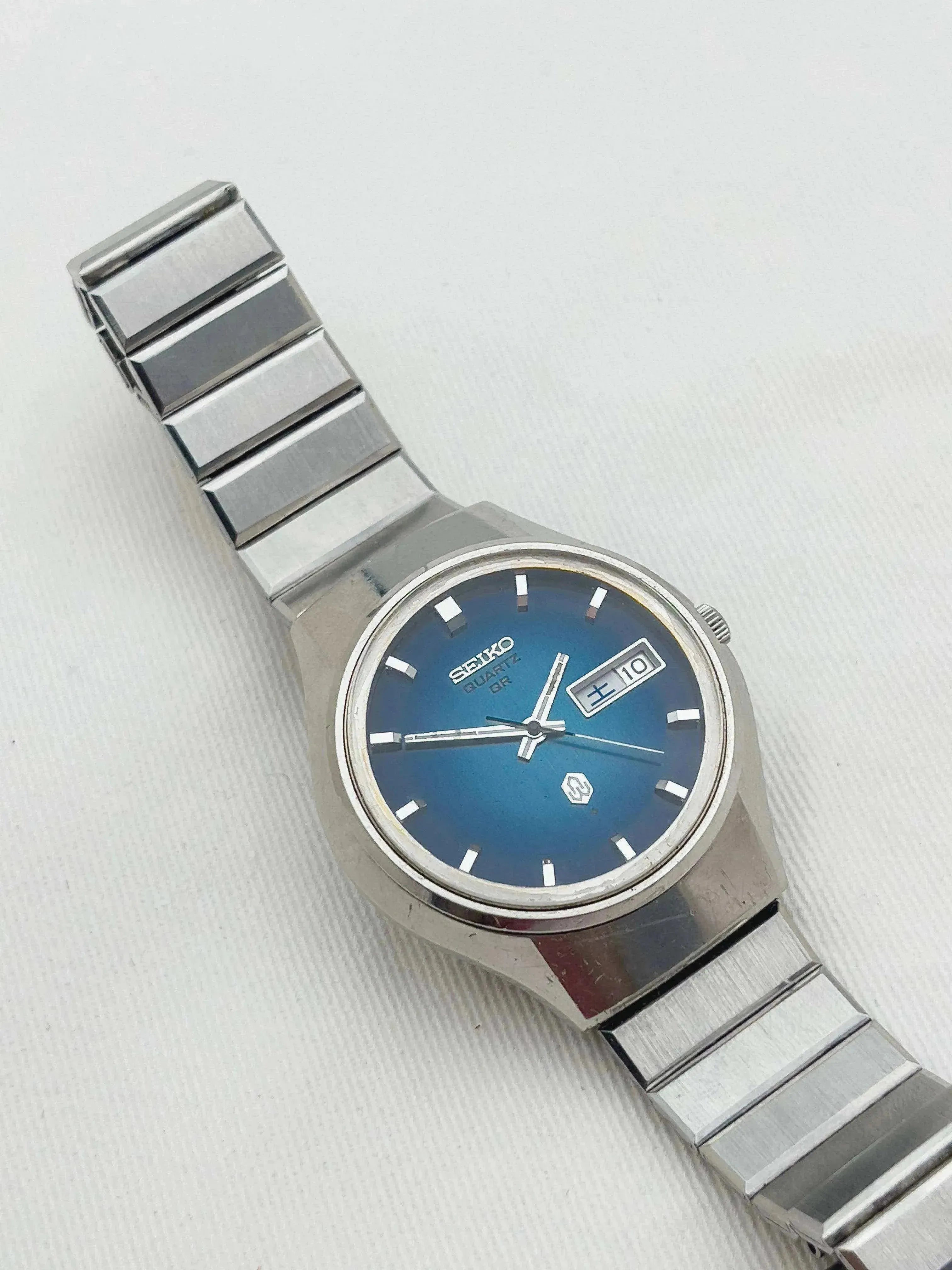 Seiko - QR Blue Dial - 1973 - Atelier Victor Paris - Vintage Watch Shop Dubai