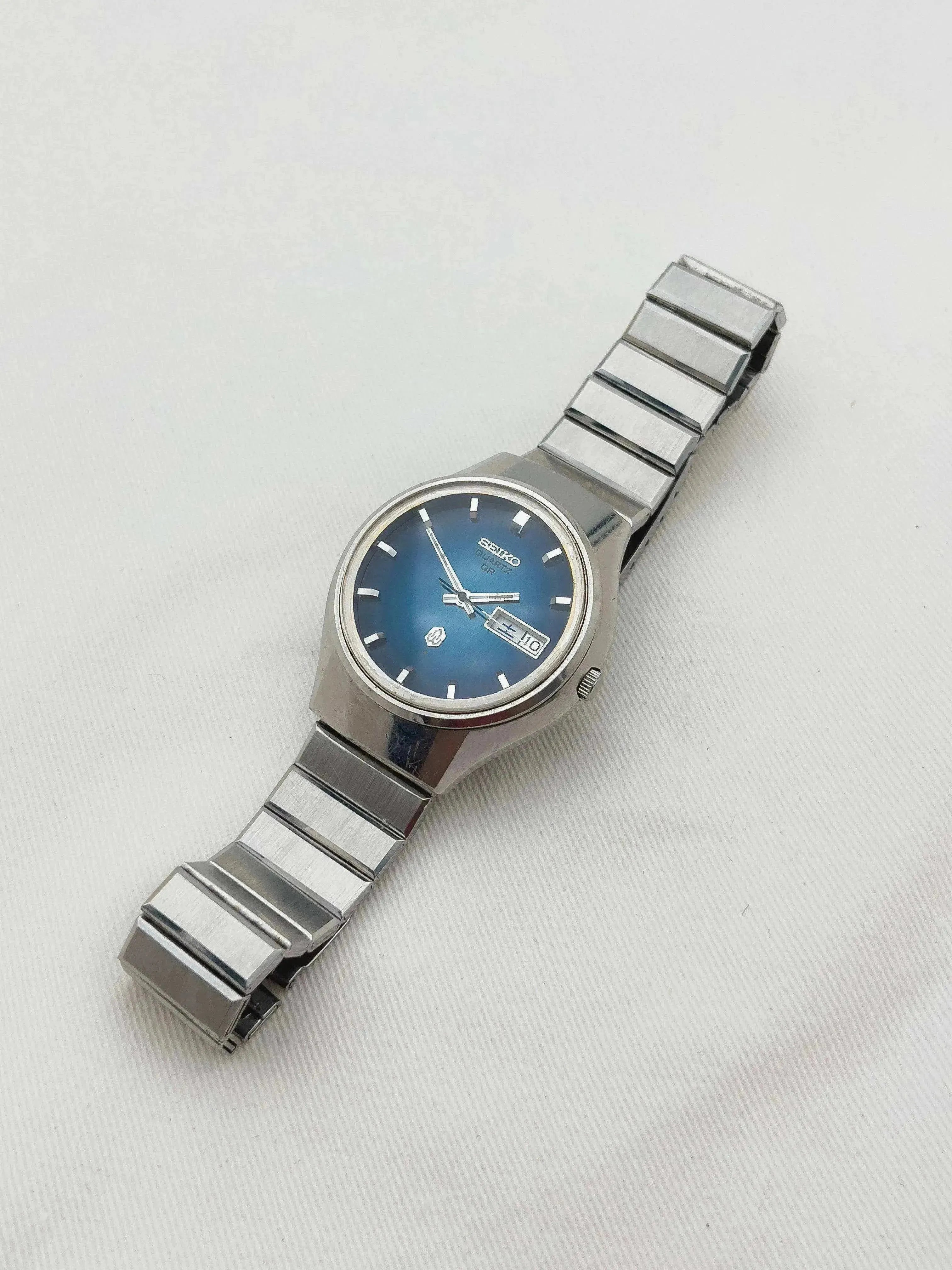 Seiko - QR Blue Dial - 1973 - Atelier Victor Paris - Vintage Watch Shop Dubai