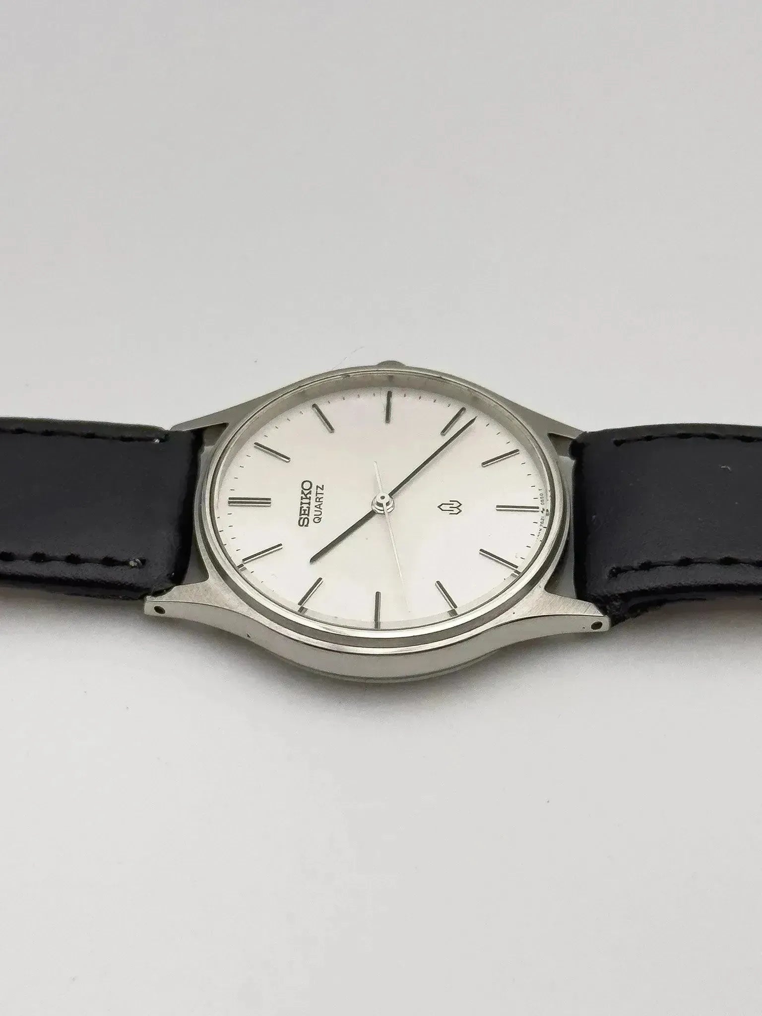 Seiko - Silver Dress Watch - 1982 - Atelier Victor