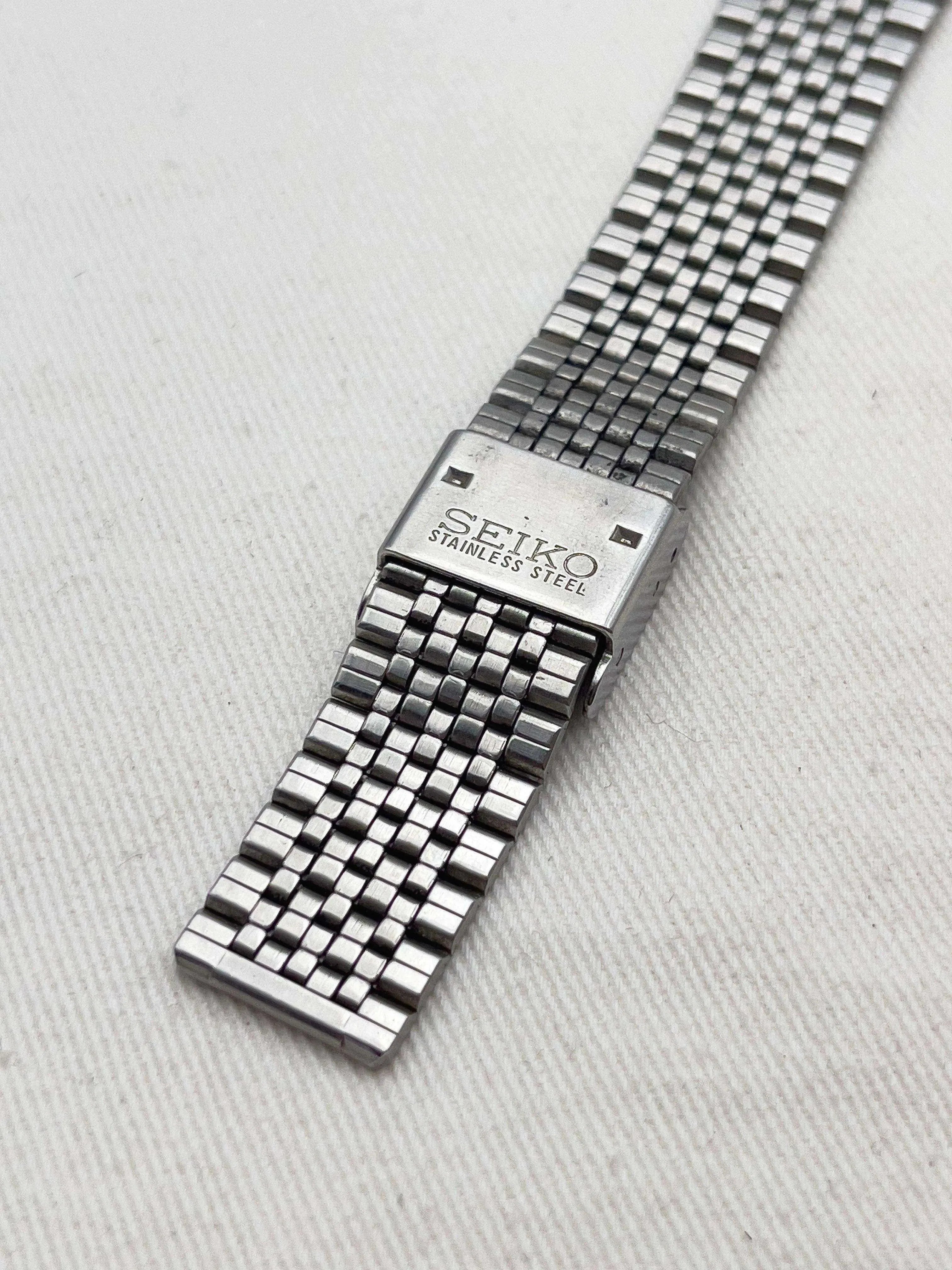 Seiko - Silverwave Square Kanji - 1982 - Atelier Victor Paris - Vintage Watch Shop Dubai
