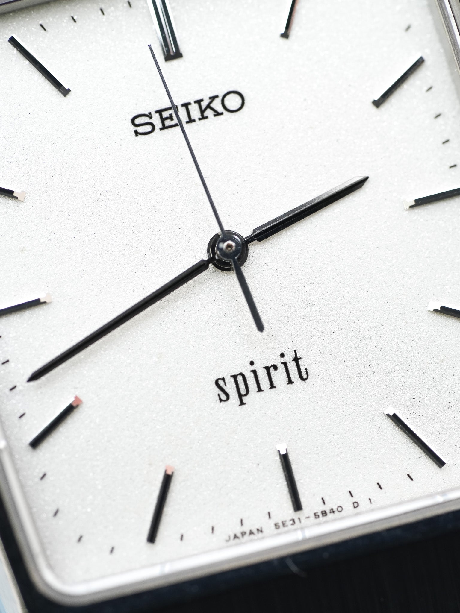 Seiko - Spirit Dust acier bracelet intégré - 1996 - Atelier Victor Paris - Vintage Watch Shop Dubai