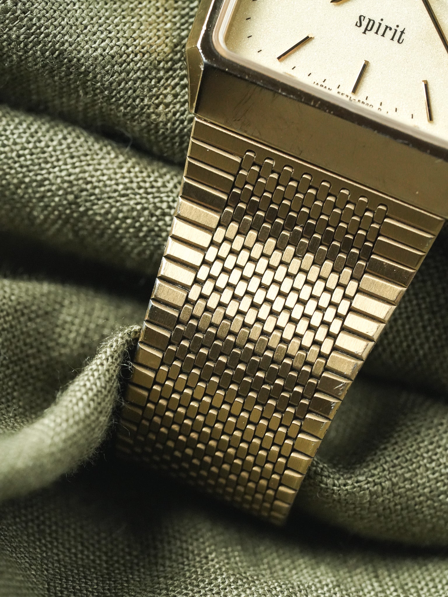 Seiko - Spirit Dust plaqué or bracelet intégré - 1993 - Atelier Victor - Vintage Shop