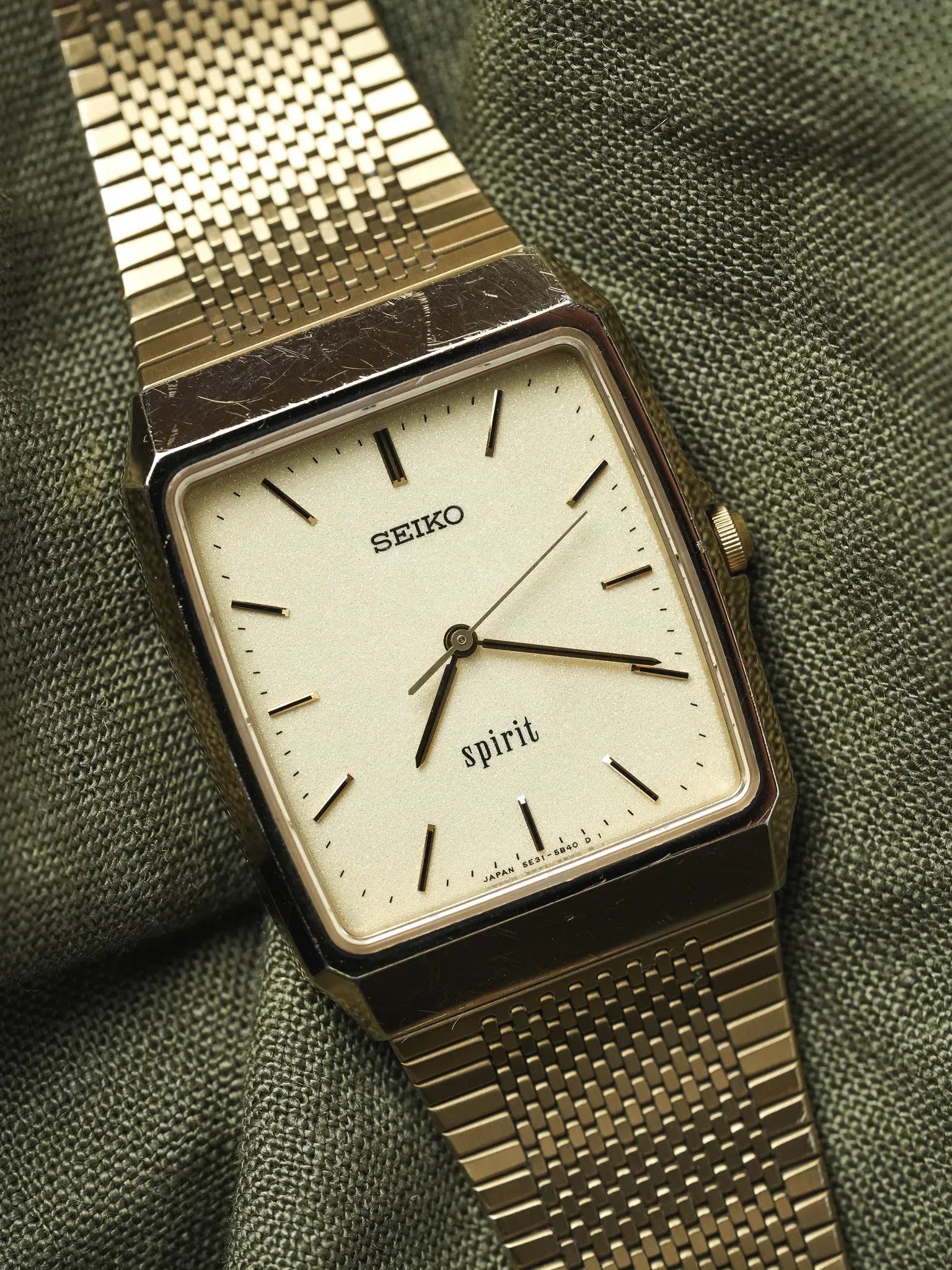 Seiko - Spirit Dust plaqué or bracelet intégré - 1993 - Atelier Victor - Vintage Shop