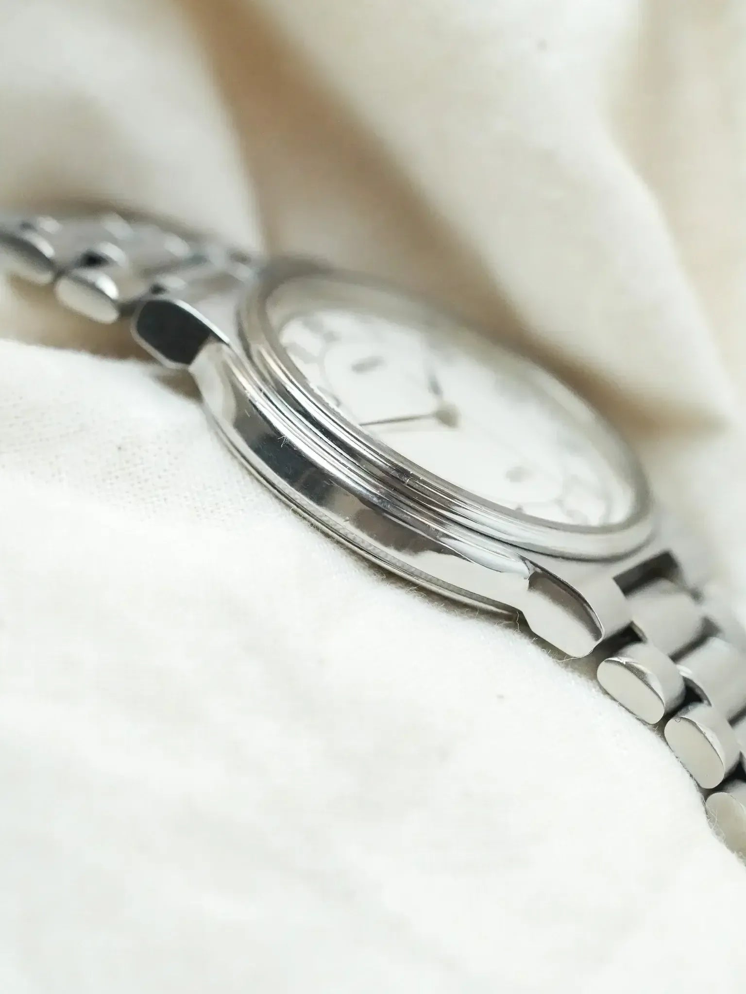 Seiko - Spirit Rond Acier Blanc sablé Chiffres Arabes Bracelet acier - 1987 - Atelier Victor