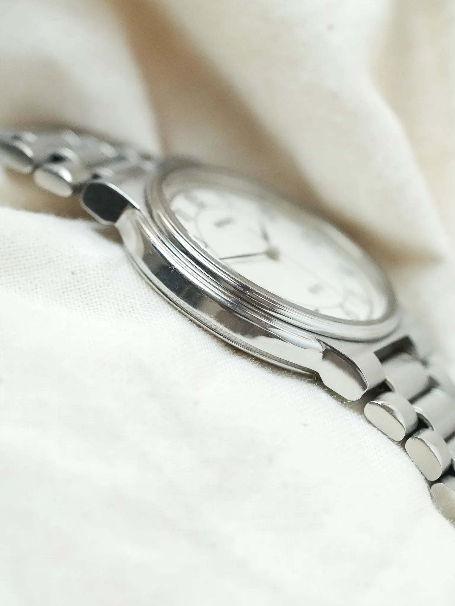 Seiko - Spirit Rond Acier Blanc sablé Chiffres Arabes Bracelet acier - 1987 - Atelier Victor - Vintage Shop