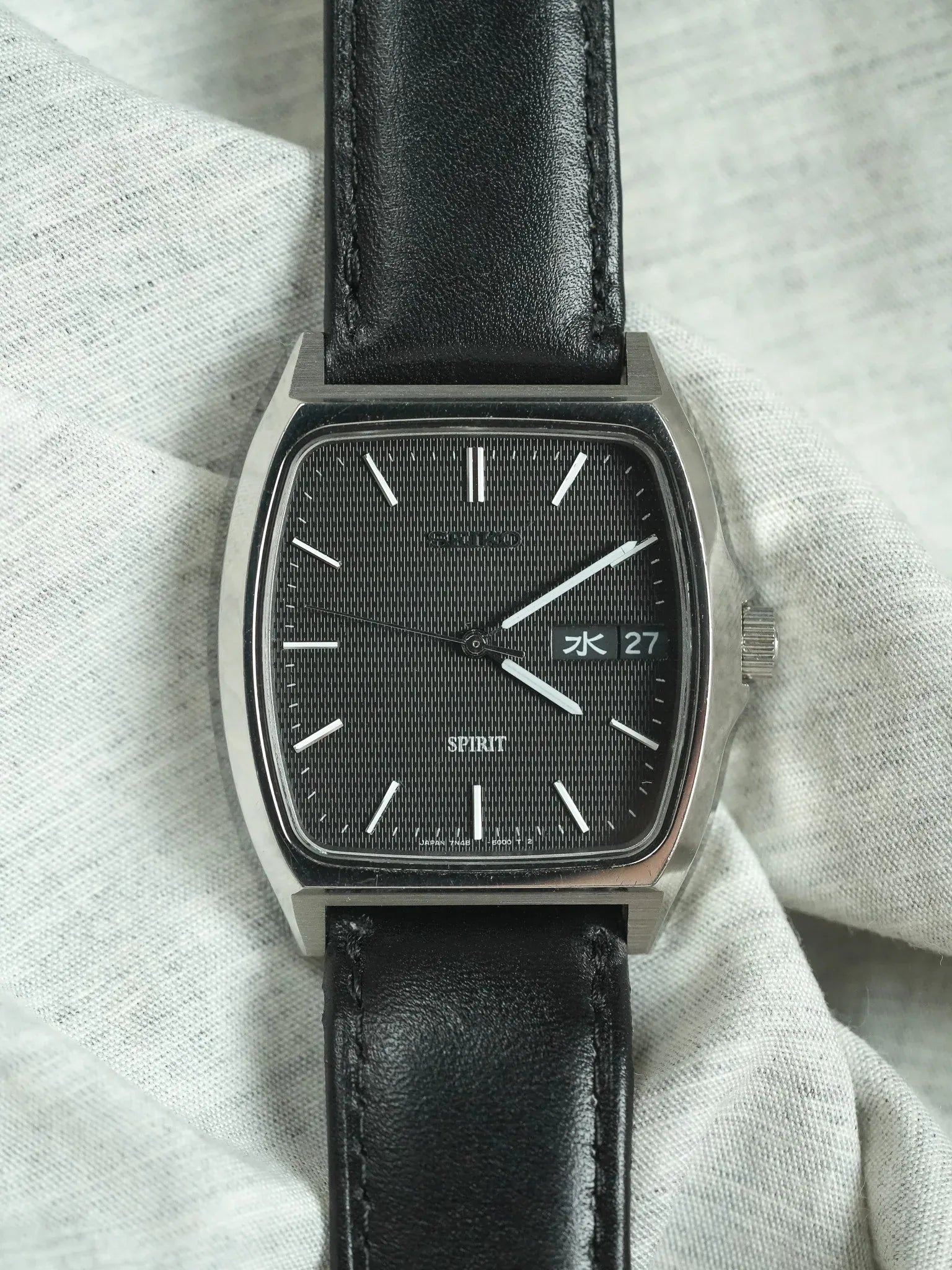 Seiko - Spirit Tonneau Daydate Kanji Acier Guilloché Noir - 1993 - Atelier Victor