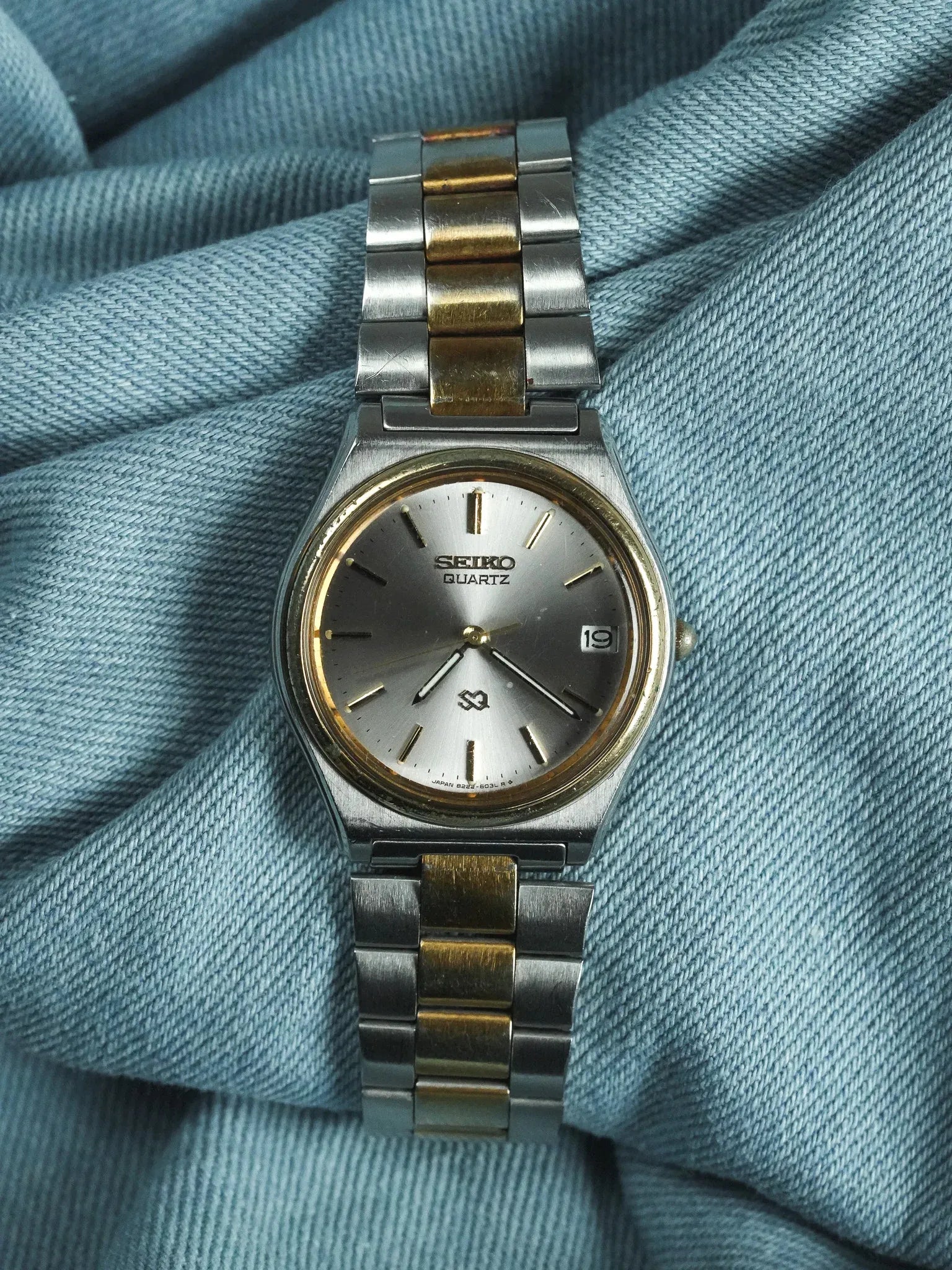 Seiko - SQ Acier Or Date Cadran argent - 1982 - Atelier Victor - Vintage Shop