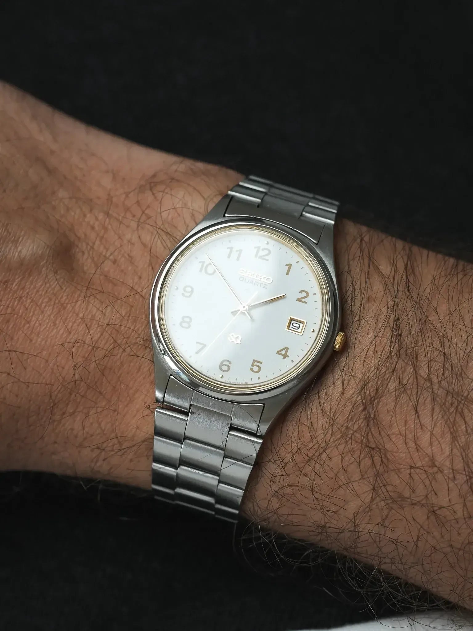 Seiko - SQ Redondo Acero Oro números arábigos fecha - 1988