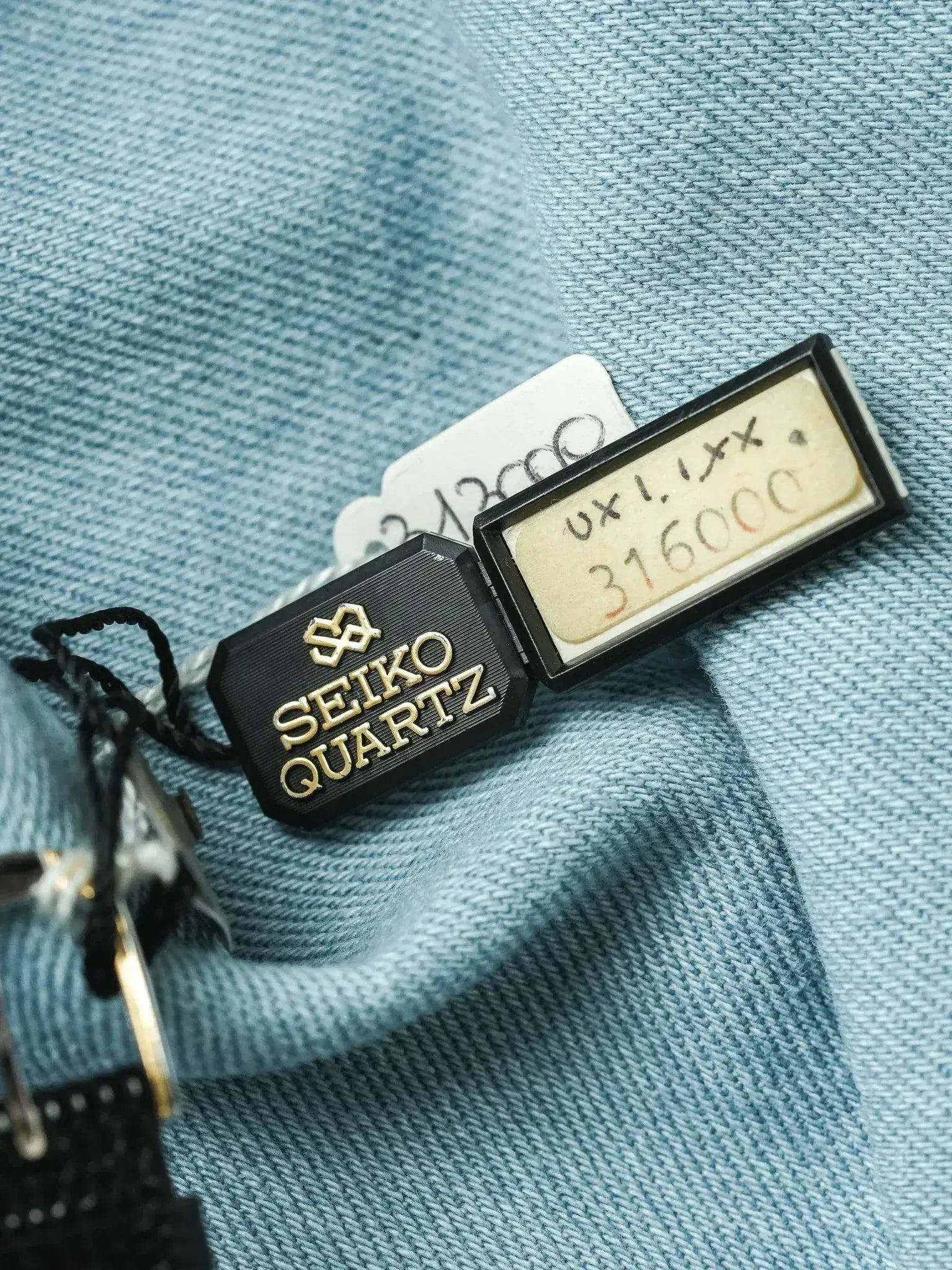 Seiko - Tank Alarm Chronograph Acier Or Digital - NOS - 1985 - Atelier Victor