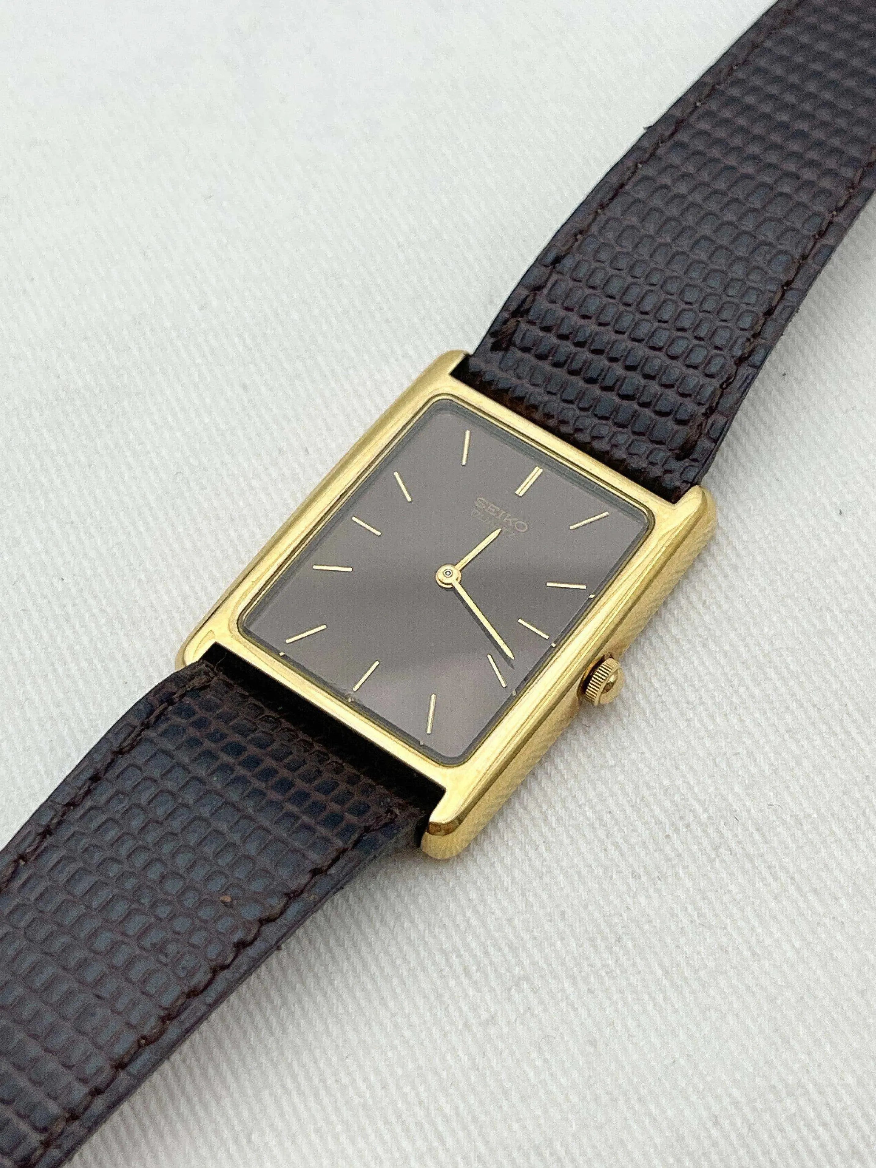 Seiko - Tank Black Dial - 1985 - Atelier Victor Paris - Vintage Watch Shop Dubai