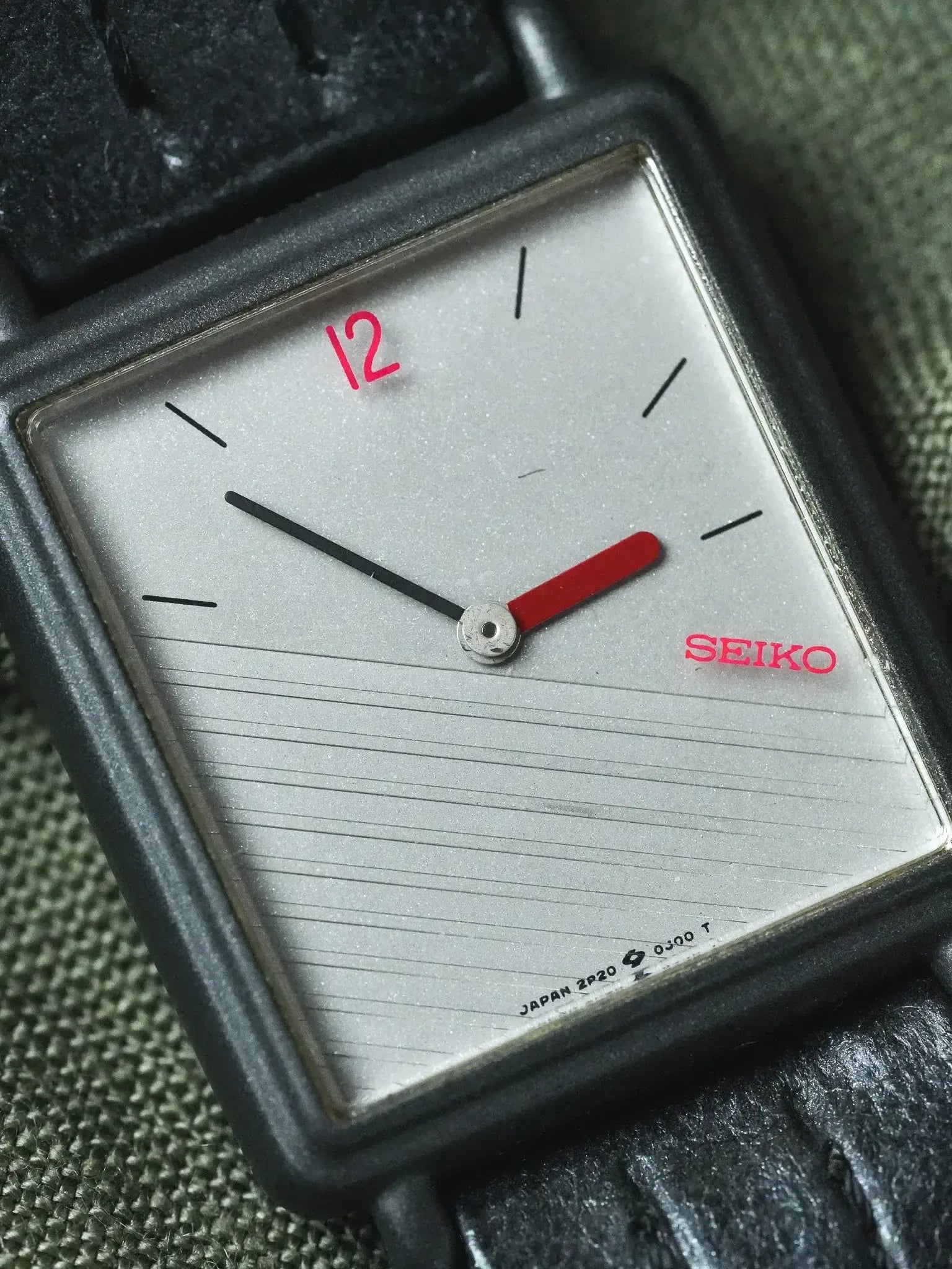 Seiko - Tank Noir Diagonale - 1996 - Atelier Victor