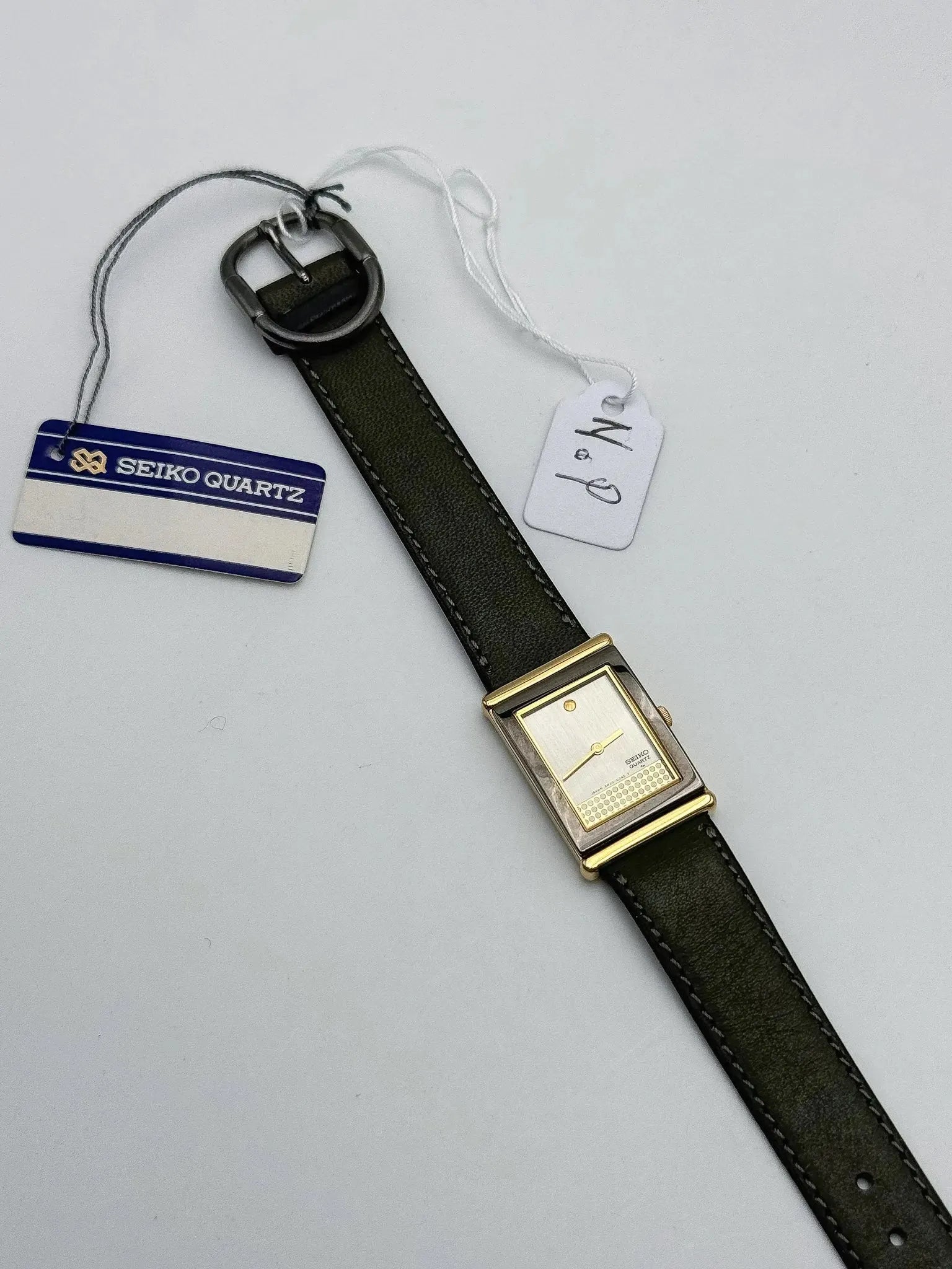 Seiko - Tank Noir Doré Dots - NOS - 1995 - Atelier Victor Paris - Vintage Watch Shop Dubai