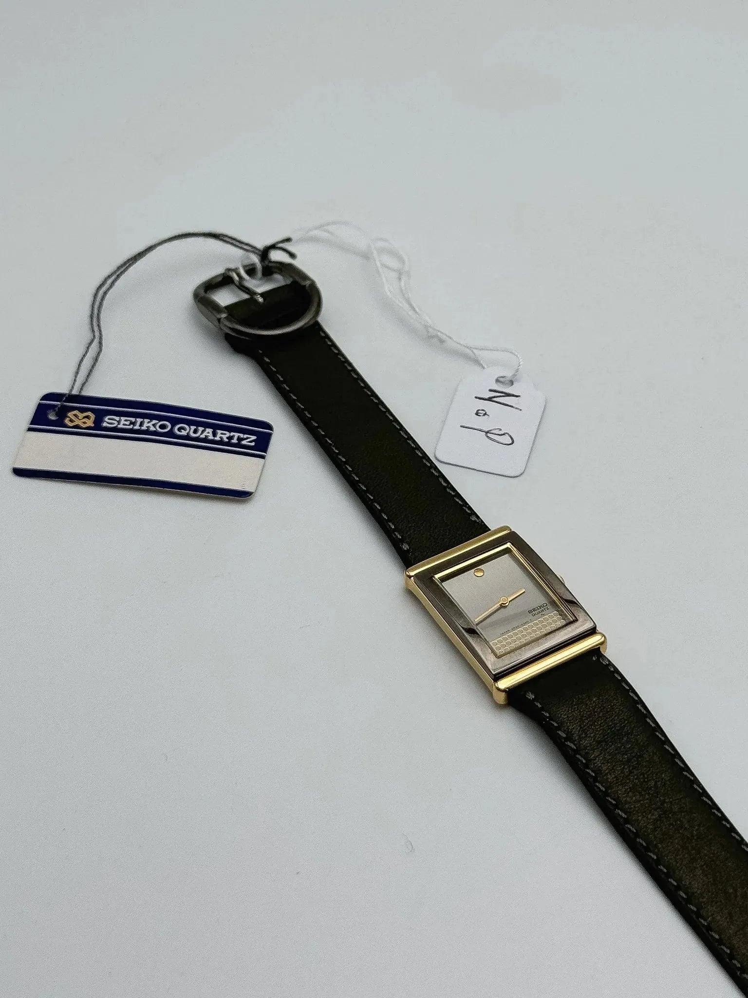 Seiko - Tank Noir Doré Dots - NOS - 1995 - Atelier Victor Paris - Vintage Watch Shop Dubai