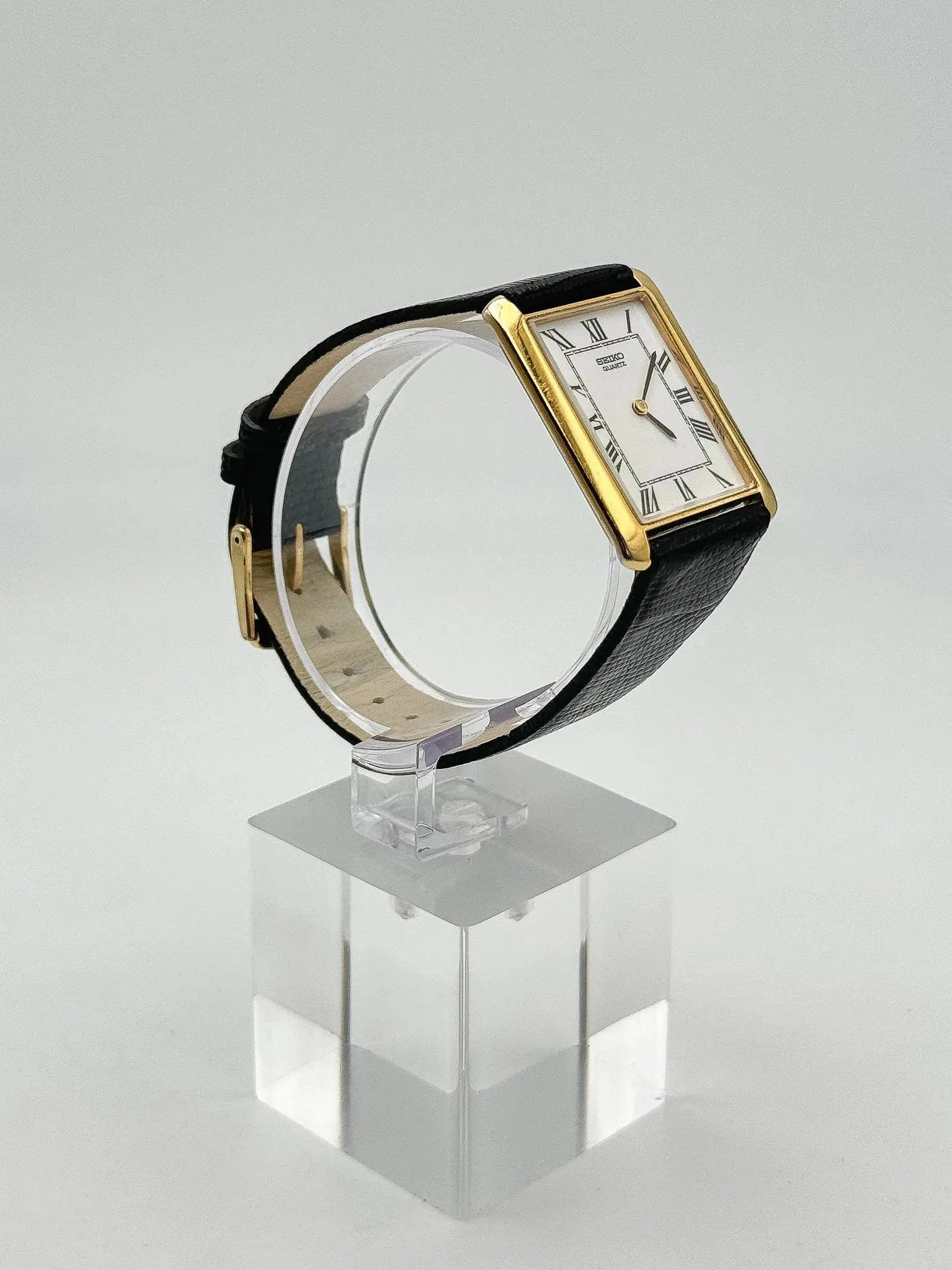 Seiko - Tank Plaqué Or Cadran blanc Cabochon - 1981 - Atelier Victor Paris - Vintage Watch Shop Dubai