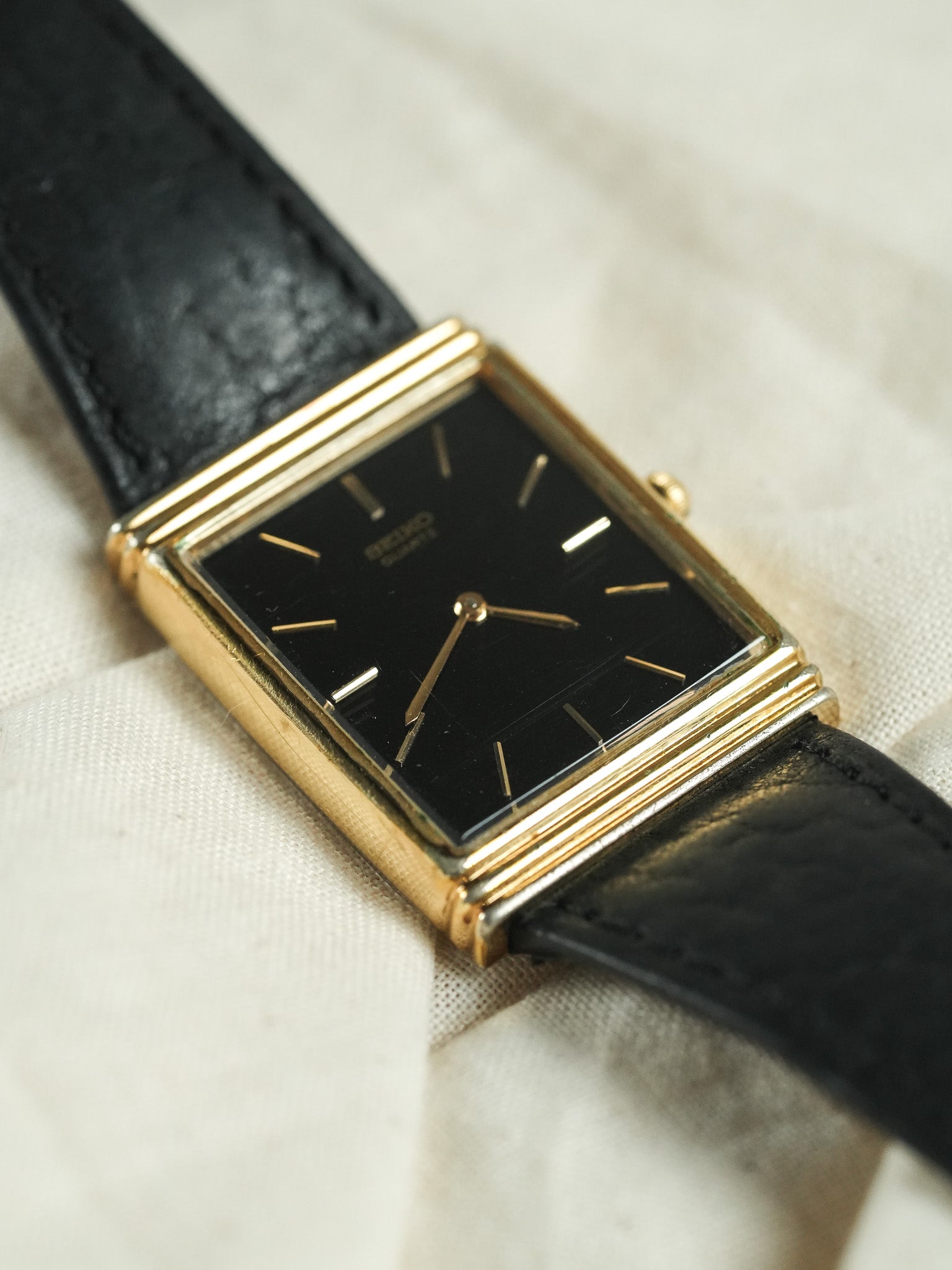 Seiko - Tank Plaqué Or Noir - 1977 - Atelier Victor - Vintage Shop