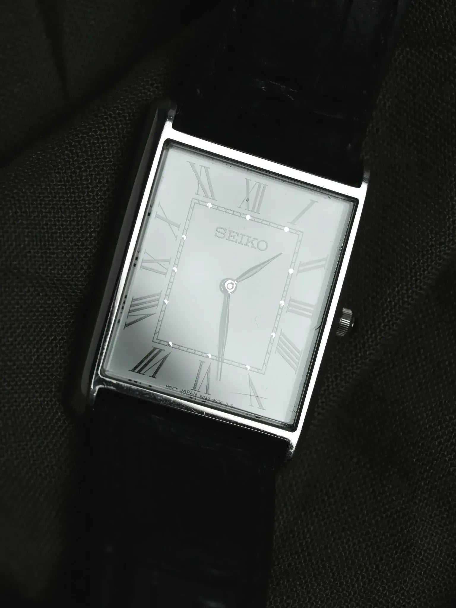 Seiko - Tank XL Acier Chiffres Romains Cabochon - 2002 - Atelier Victor