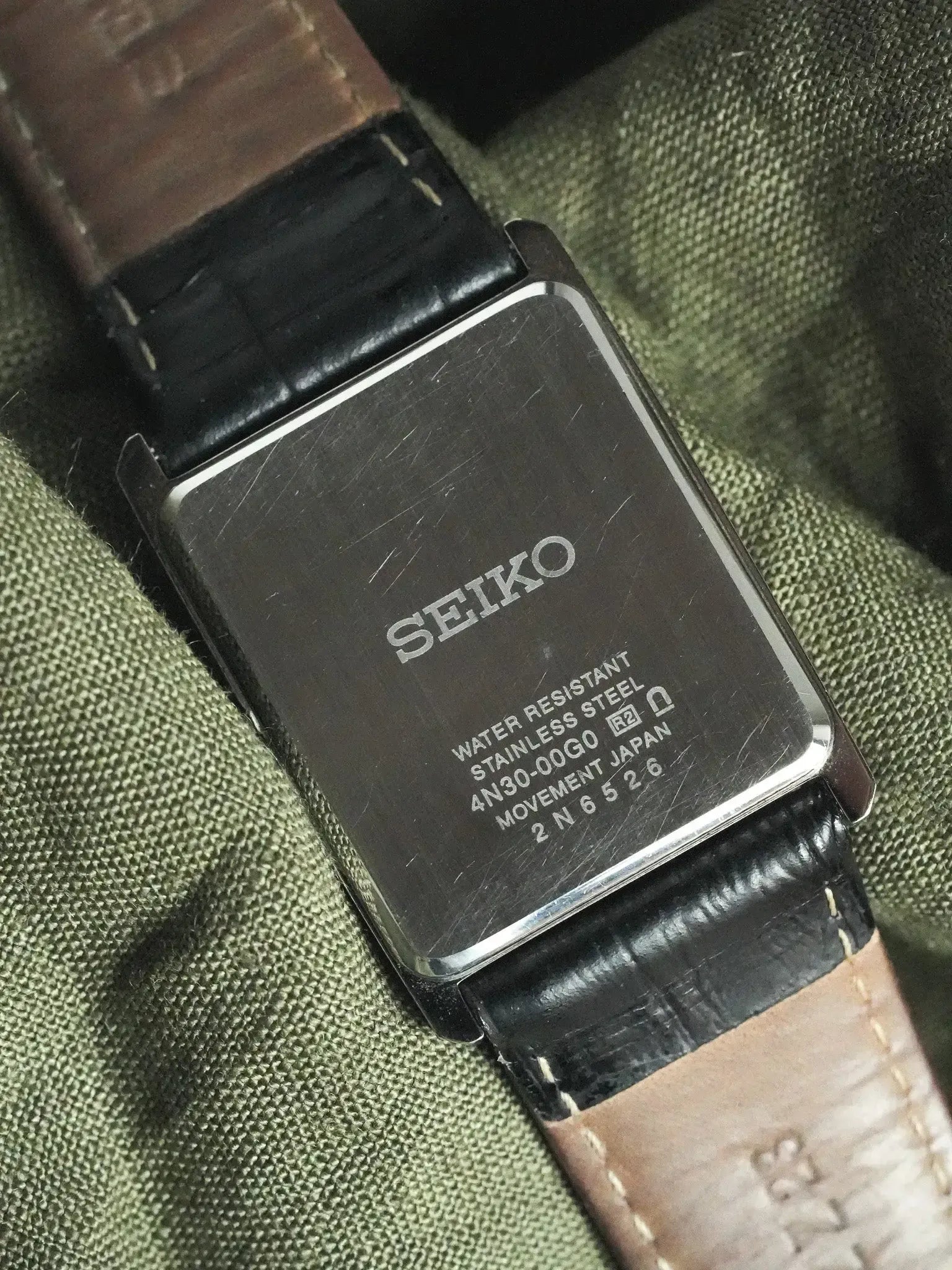 Seiko - Tank XL Acier Chiffres Romains Cabochon - 2002 - Atelier Victor