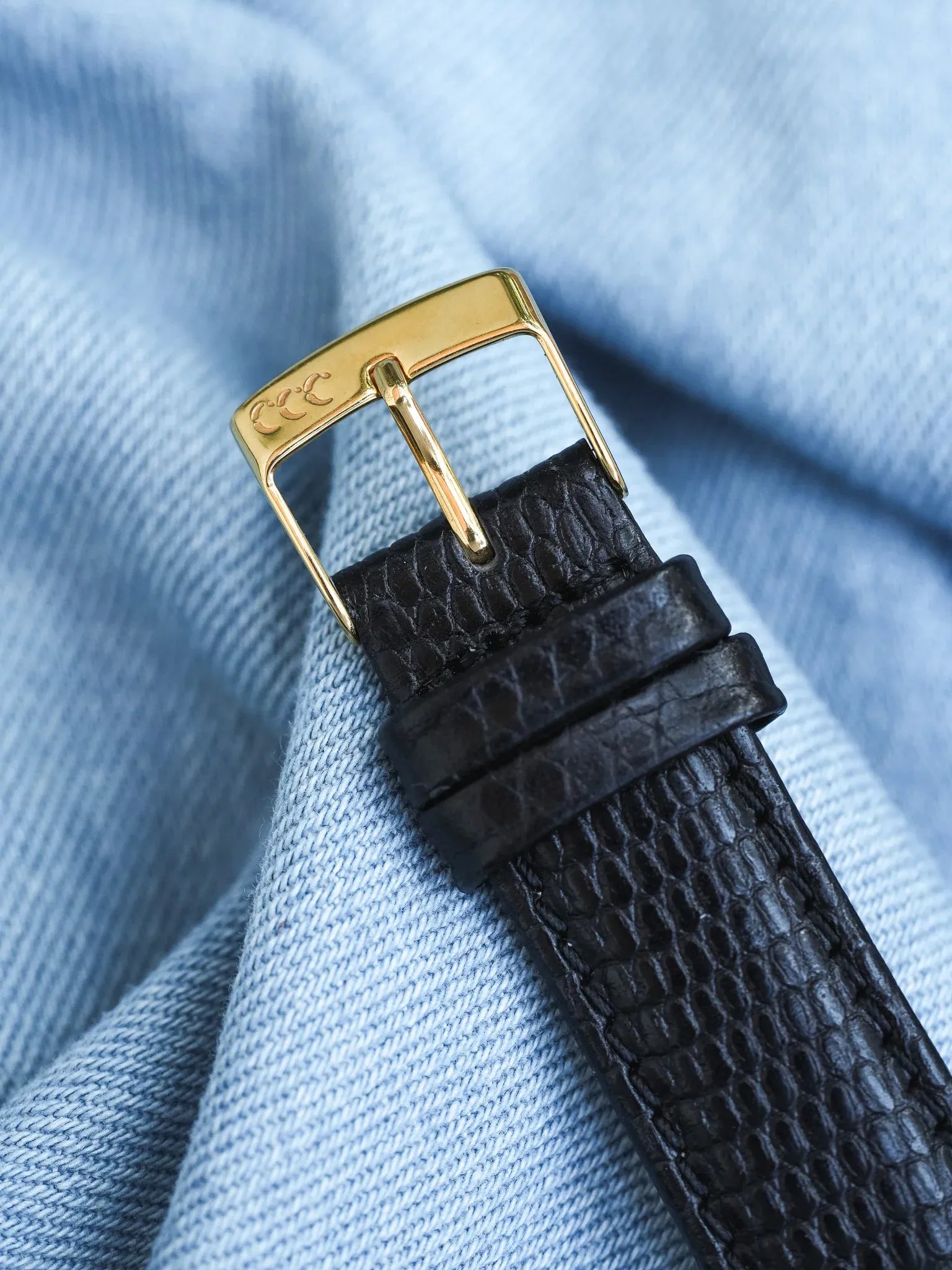 Seiko - Tonneau Acier Brossé Lunette dorée - 1981 - Atelier Victor - Vintage Shop