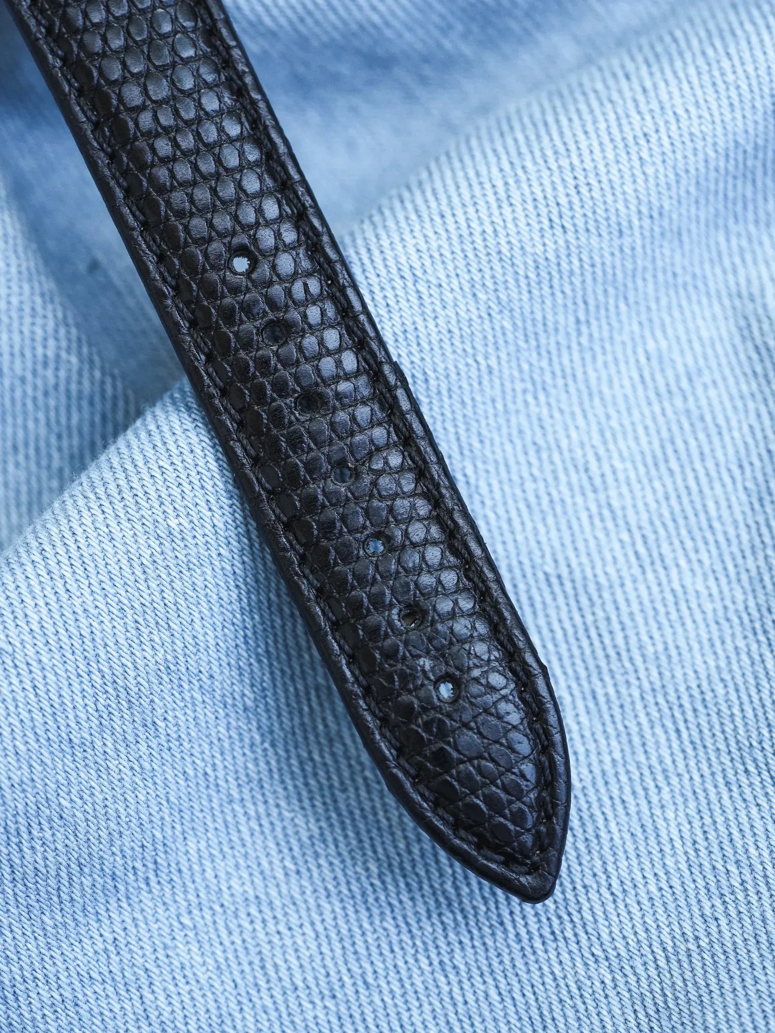 Seiko - Tonneau Acier Brossé Lunette dorée - 1981 - Atelier Victor - Vintage Shop