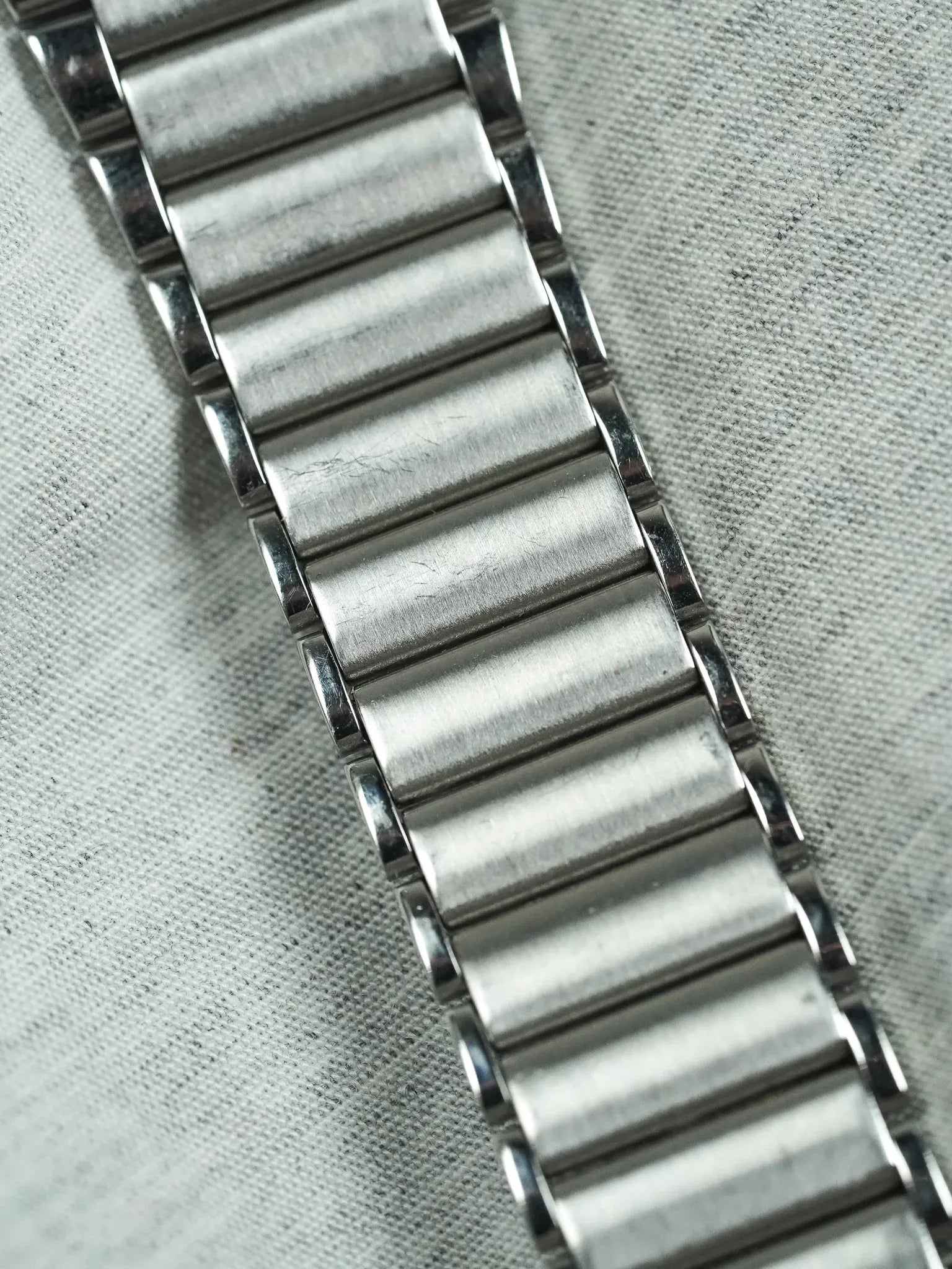 Seiko - Tonneau Acier Cadran Acier - 1982 - Atelier Victor - Vintage Shop