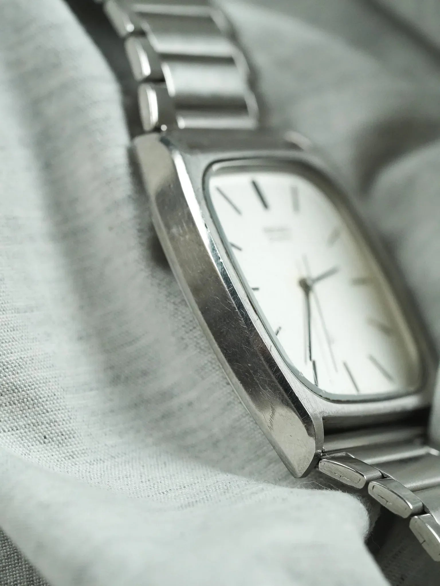 Seiko - Tonneau Acier Cadran Acier - 1982 - Atelier Victor - Vintage Shop