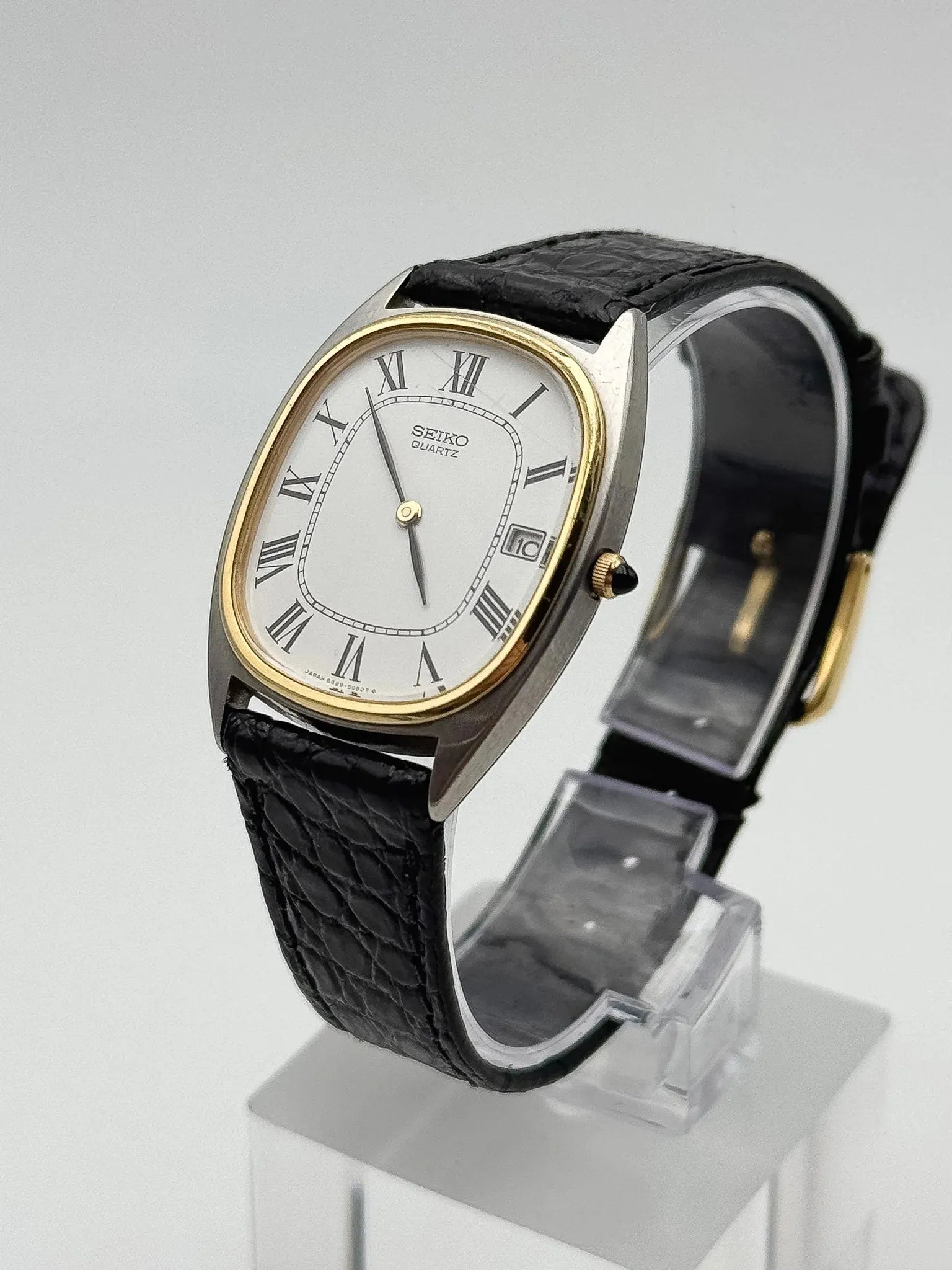 Seiko - Tonneau Acier Or Romain Cabochon - 1980s - Atelier Victor Paris - Vintage Watch Shop Dubai