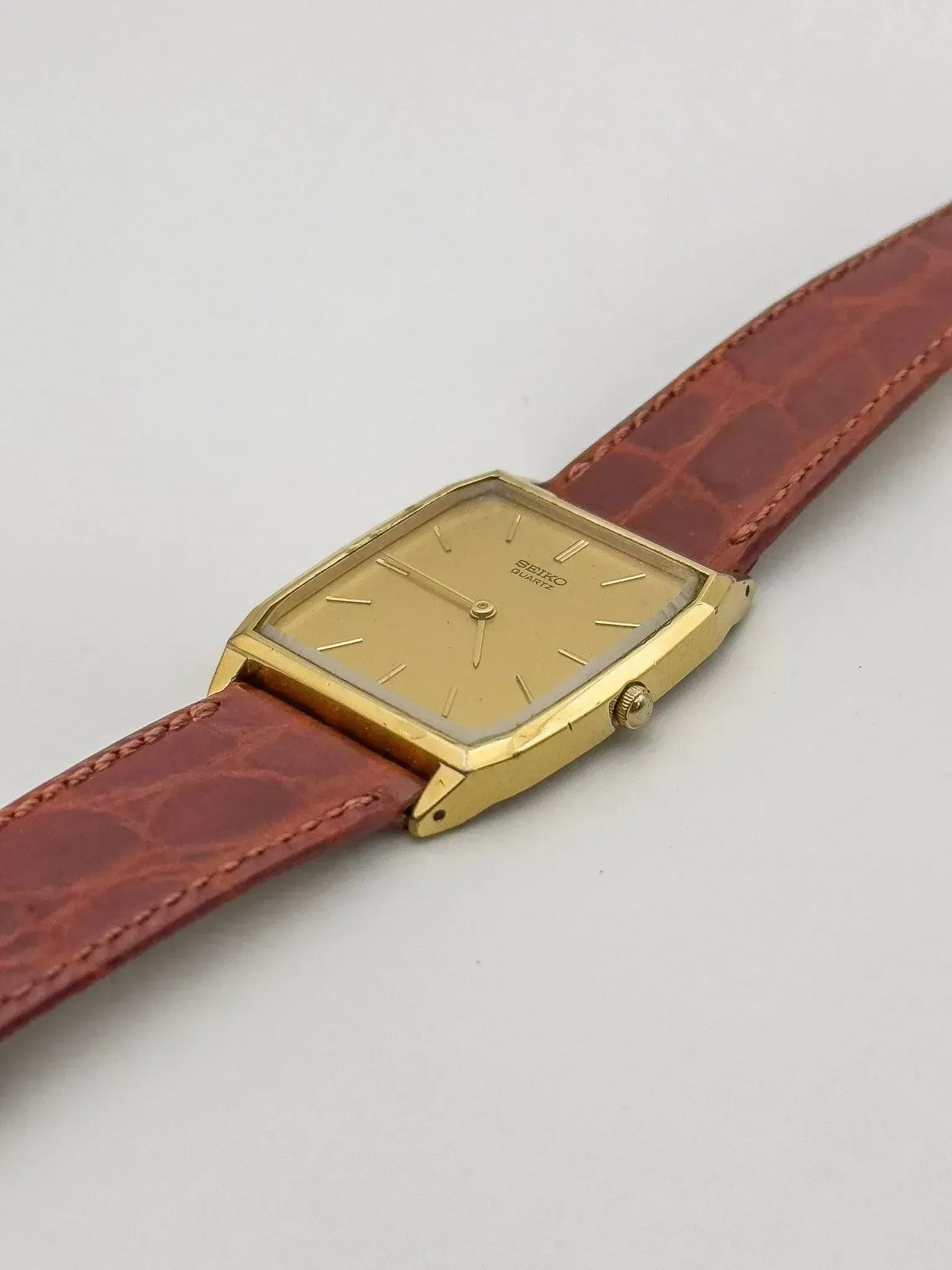 Seiko - Tonneau Gold Dress Watch - 1995 - Atelier Victor