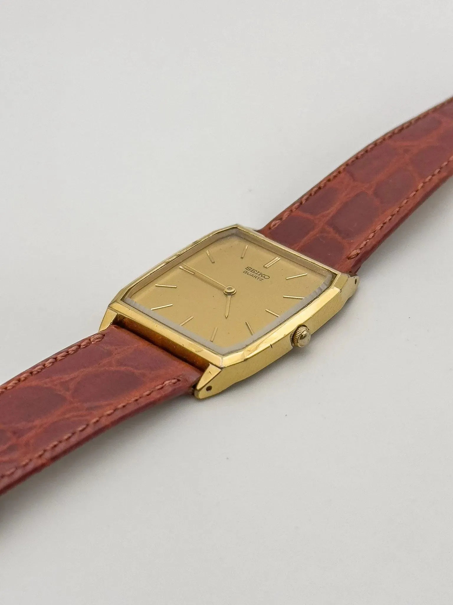 Seiko - Tonneau Gold Dress Watch - 1995 - Atelier Victor Paris - Vintage Watch Shop Dubai