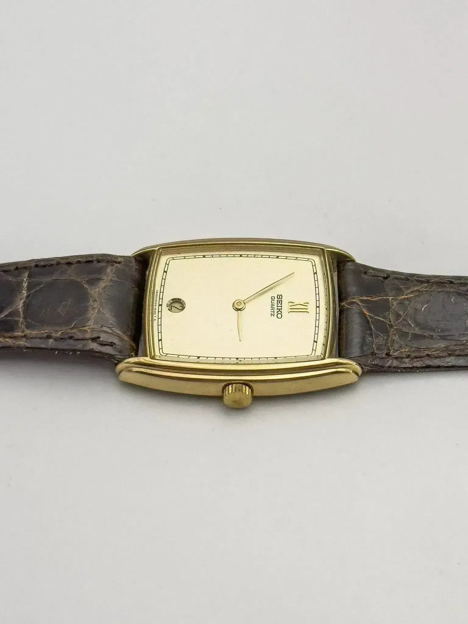 Seiko - Tonneau Gold - NOS - 1981 - Atelier Victor