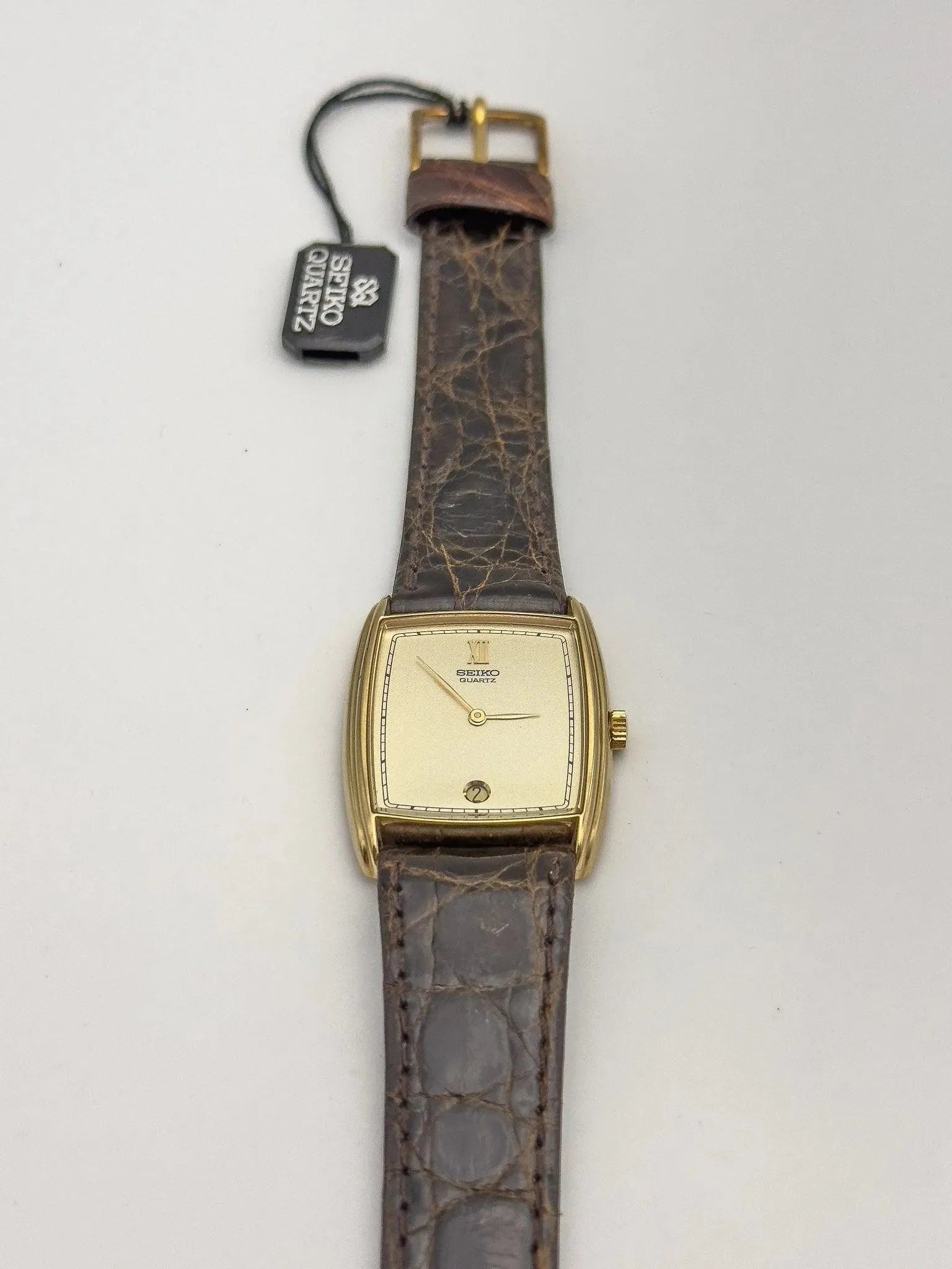 Seiko - Tonneau Gold - NOS - 1981 - Atelier Victor Paris - Vintage Watch Shop Dubai