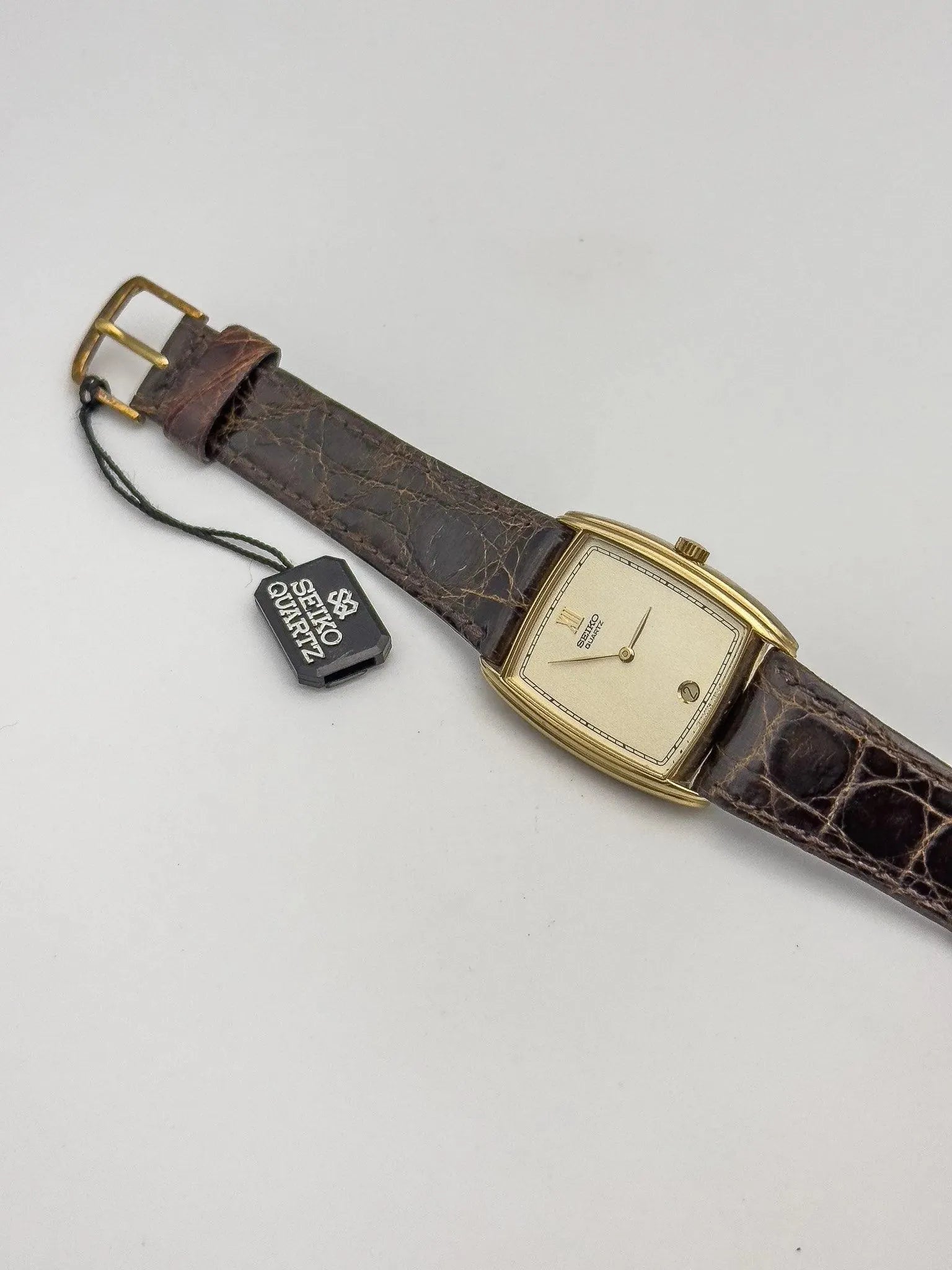Seiko - Tonneau Gold - NOS - 1981 - Atelier Victor Paris - Vintage Watch Shop Dubai