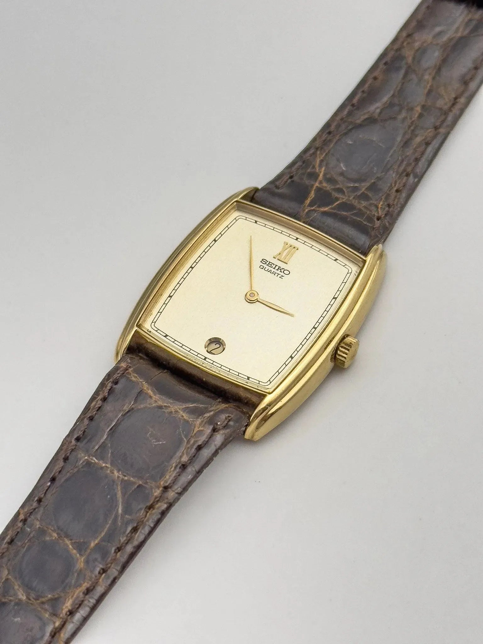 Seiko - Tonneau Gold - NOS - 1981 - Atelier Victor Paris - Vintage Watch Shop Dubai