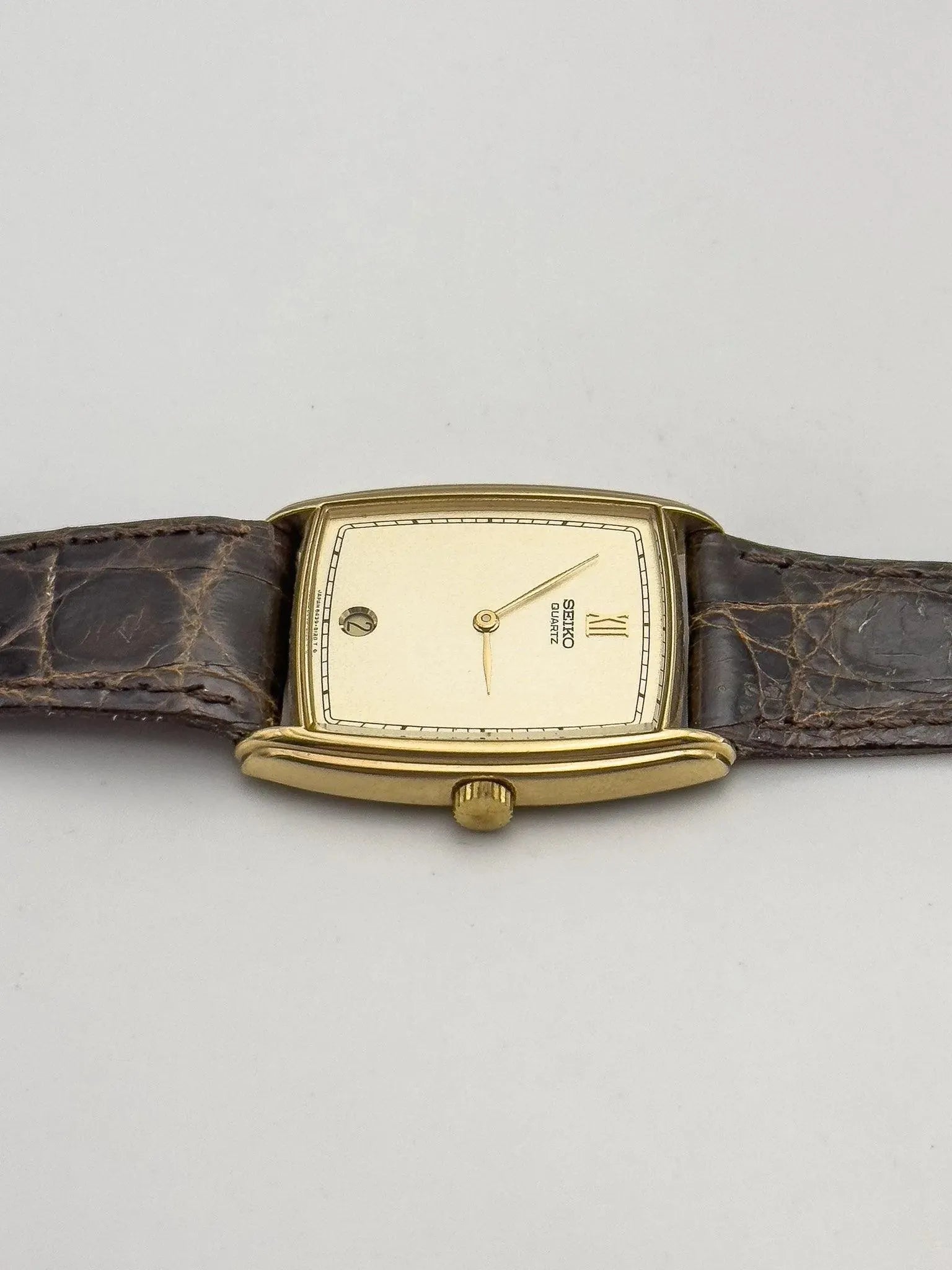 Seiko - Tonneau Gold - NOS - 1981 - Atelier Victor Paris - Vintage Watch Shop Dubai