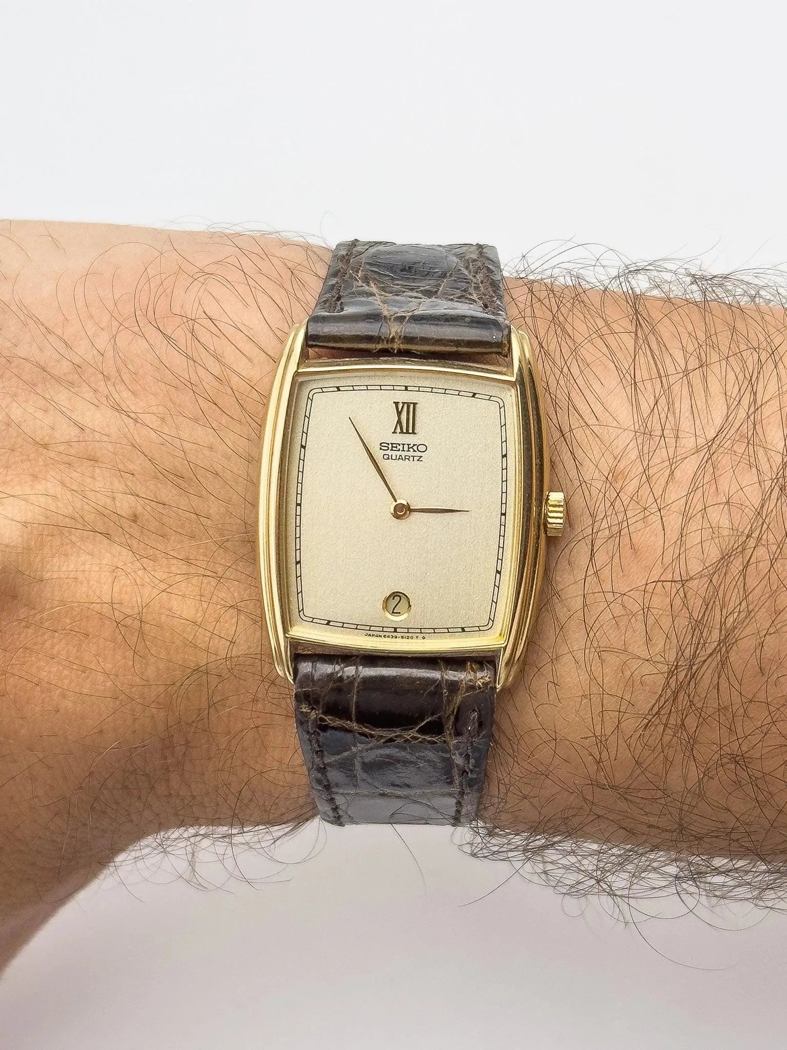 Seiko - Tonneau Gold - NOS - 1981 - Atelier Victor Paris - Vintage Watch Shop Dubai