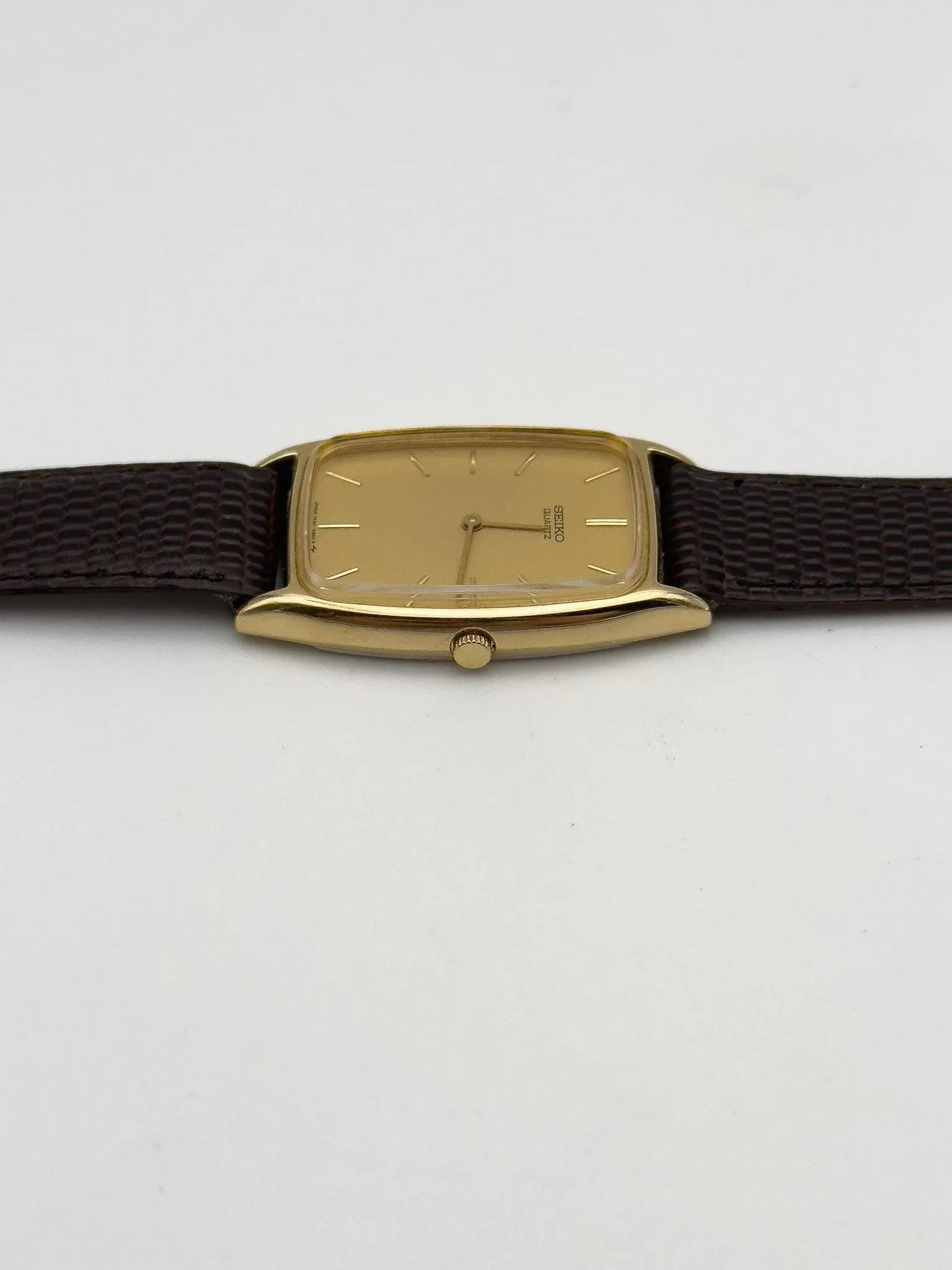 Seiko - Tonneau Gold NOS - 1984 - Atelier Victor Paris - Vintage Watch Shop Dubai