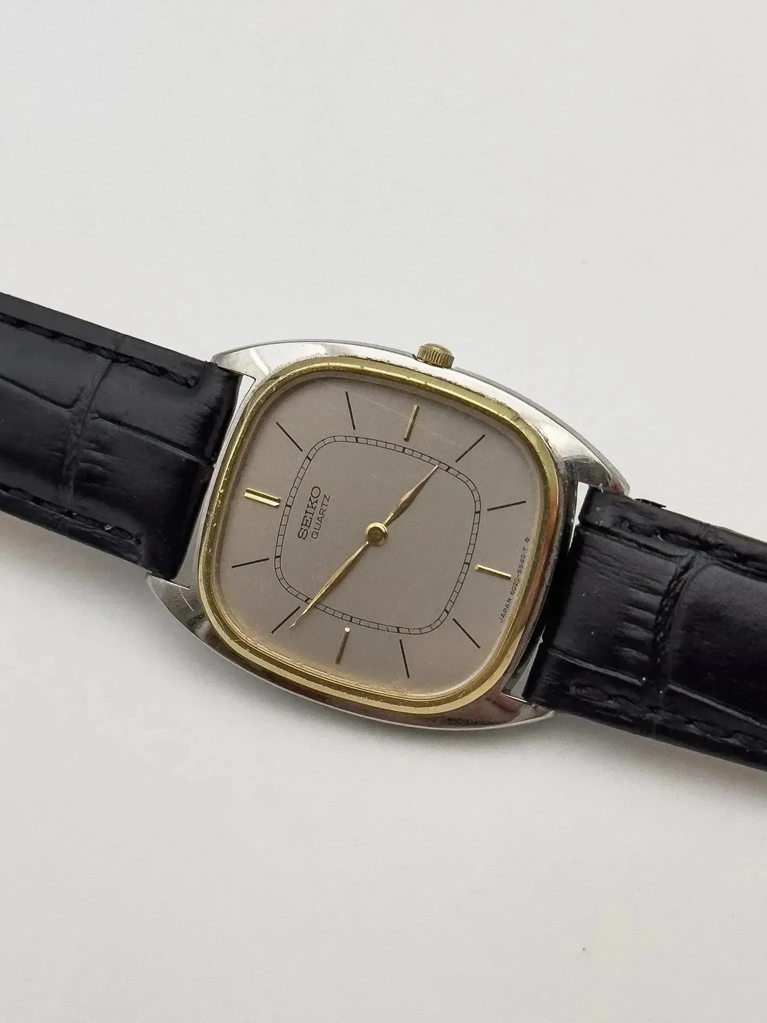 Seiko - Tonneau Gris Index Or - 1980 - Atelier Victor