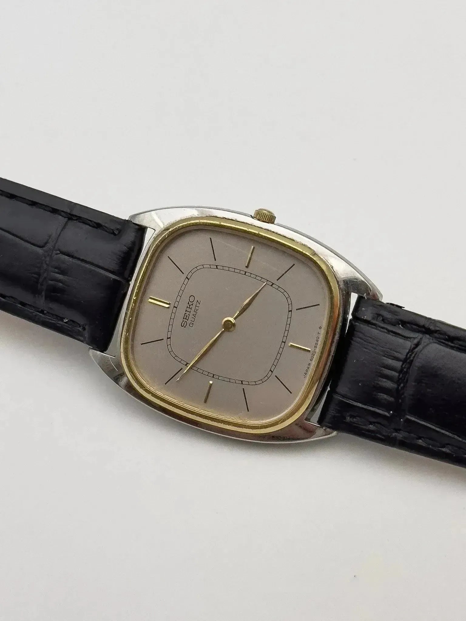 Seiko - Tonneau Gris Index Or - 1980 - Atelier Victor