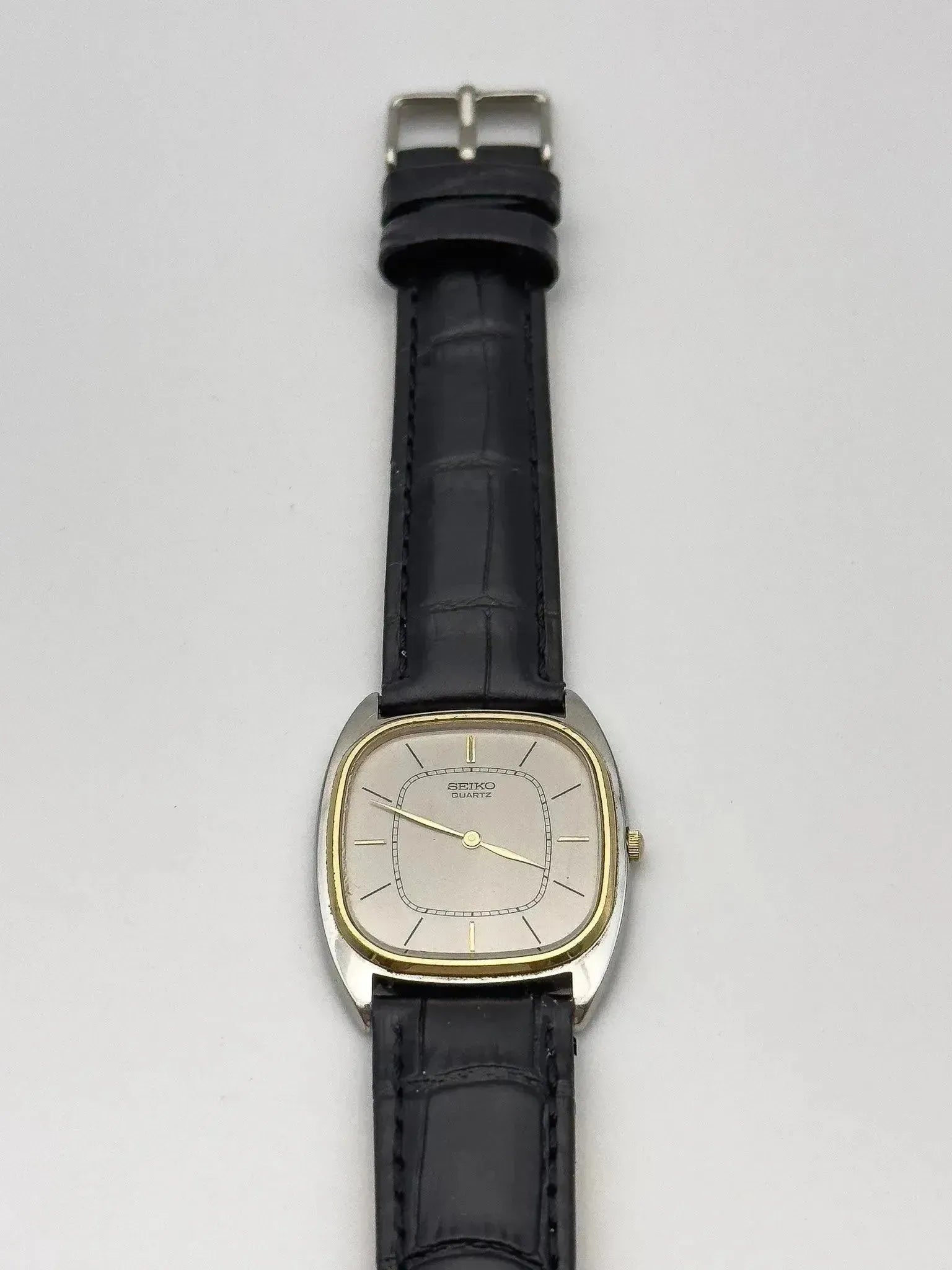 Seiko - Tonneau Gris Index Or - 1980 - Atelier Victor - Vintage Shop