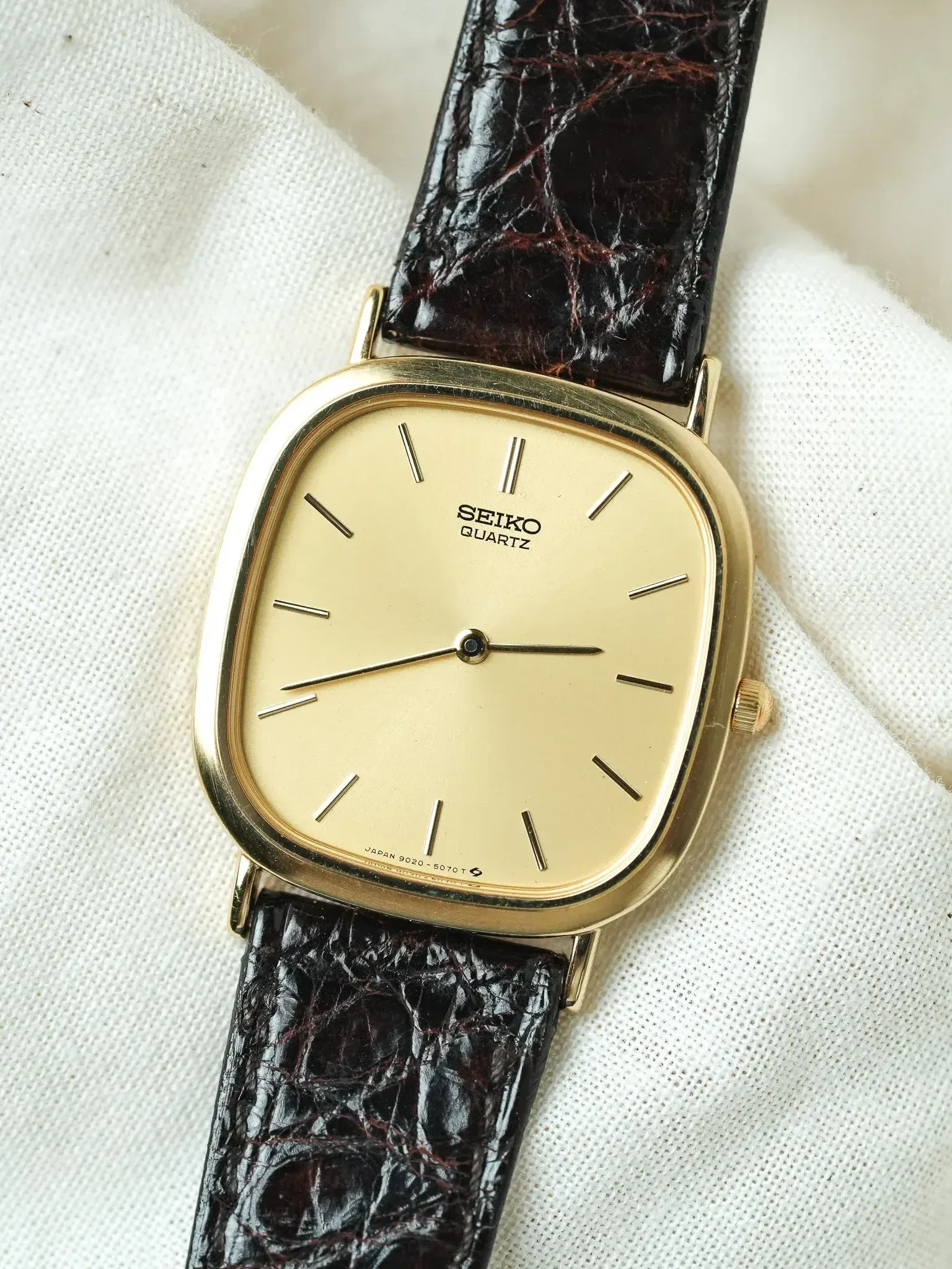 Seiko - Tonneau Or Dress Watch - 1983 - Atelier Victor