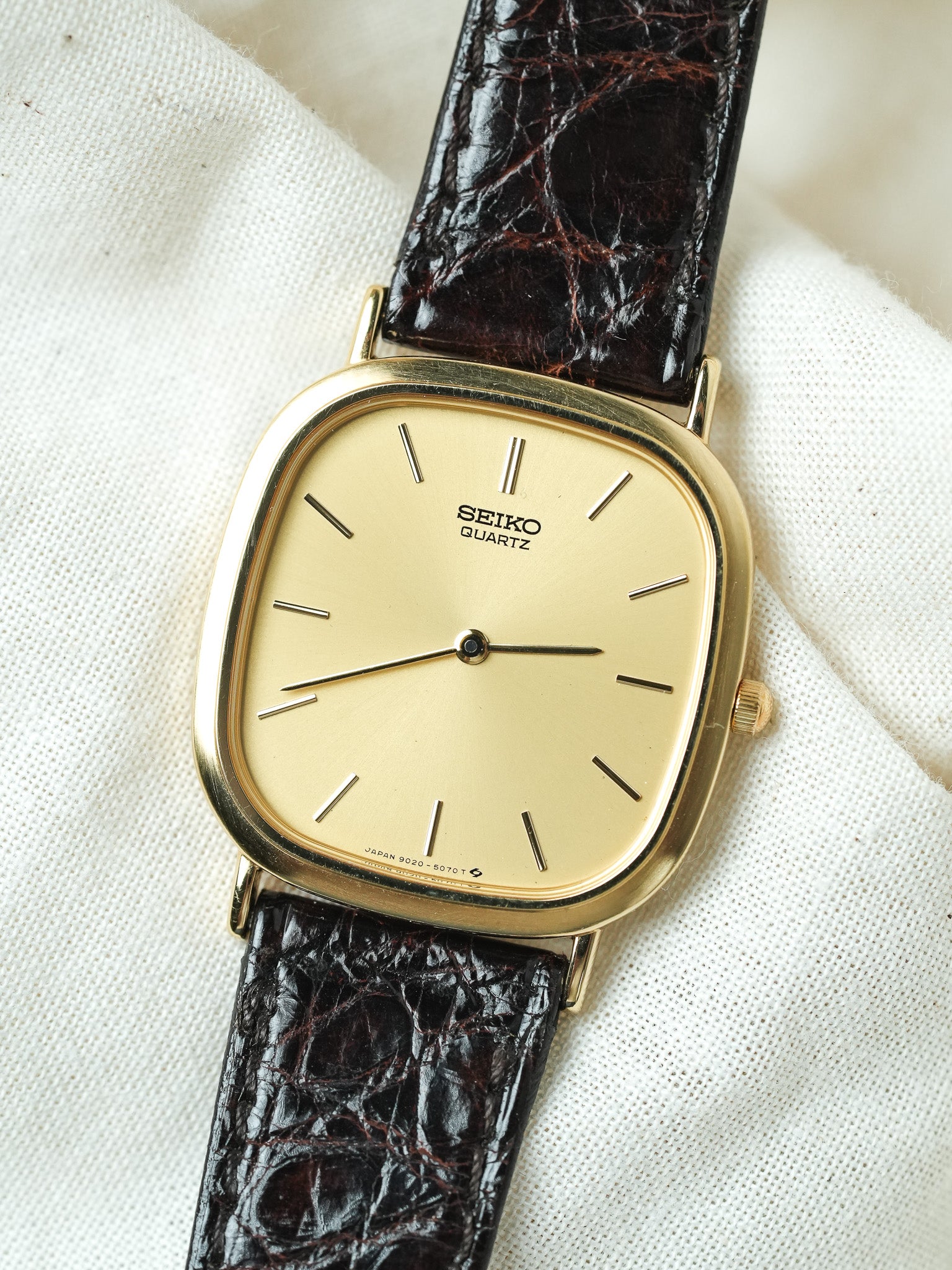 Seiko - Tonneau Or Dress Watch - 1983 - Atelier Victor - Vintage Shop