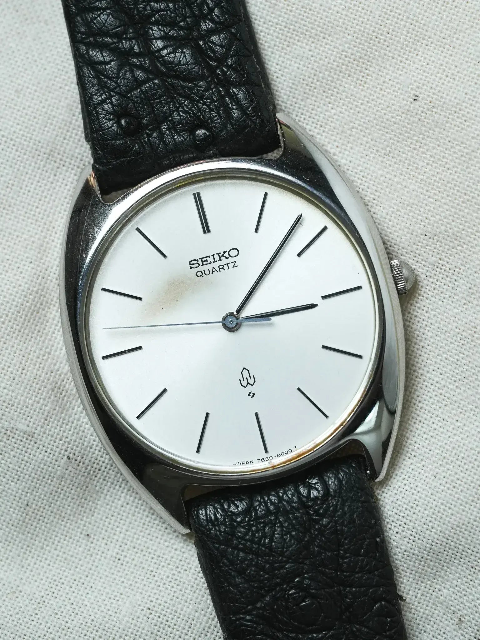 Seiko - Tonneau Quartz Acier Patine - NOS - 1988 - Atelier Victor