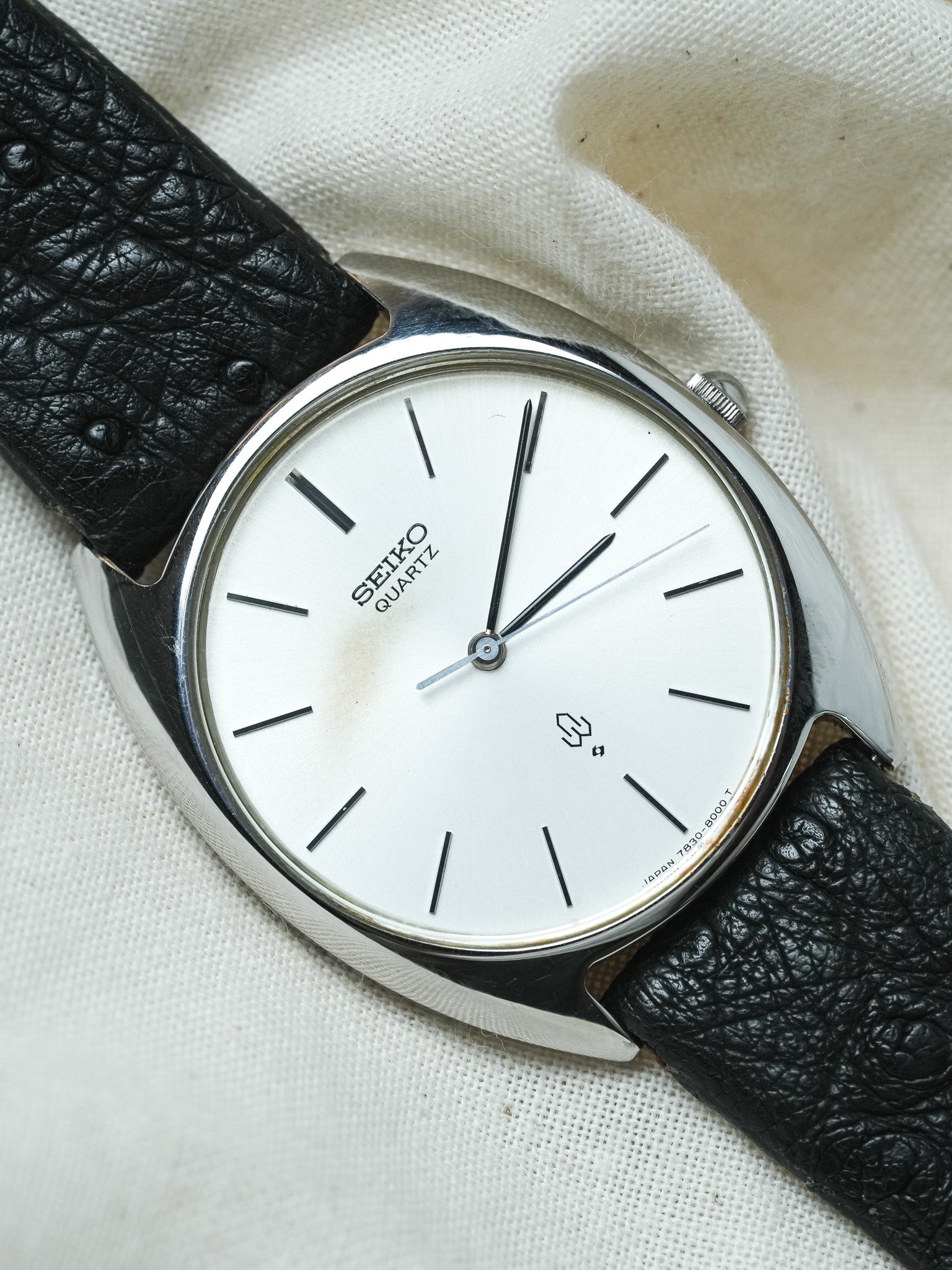 Seiko - Tonneau Quartz Acier Patine - NOS - 1988 - Atelier Victor - Vintage Watch Shop