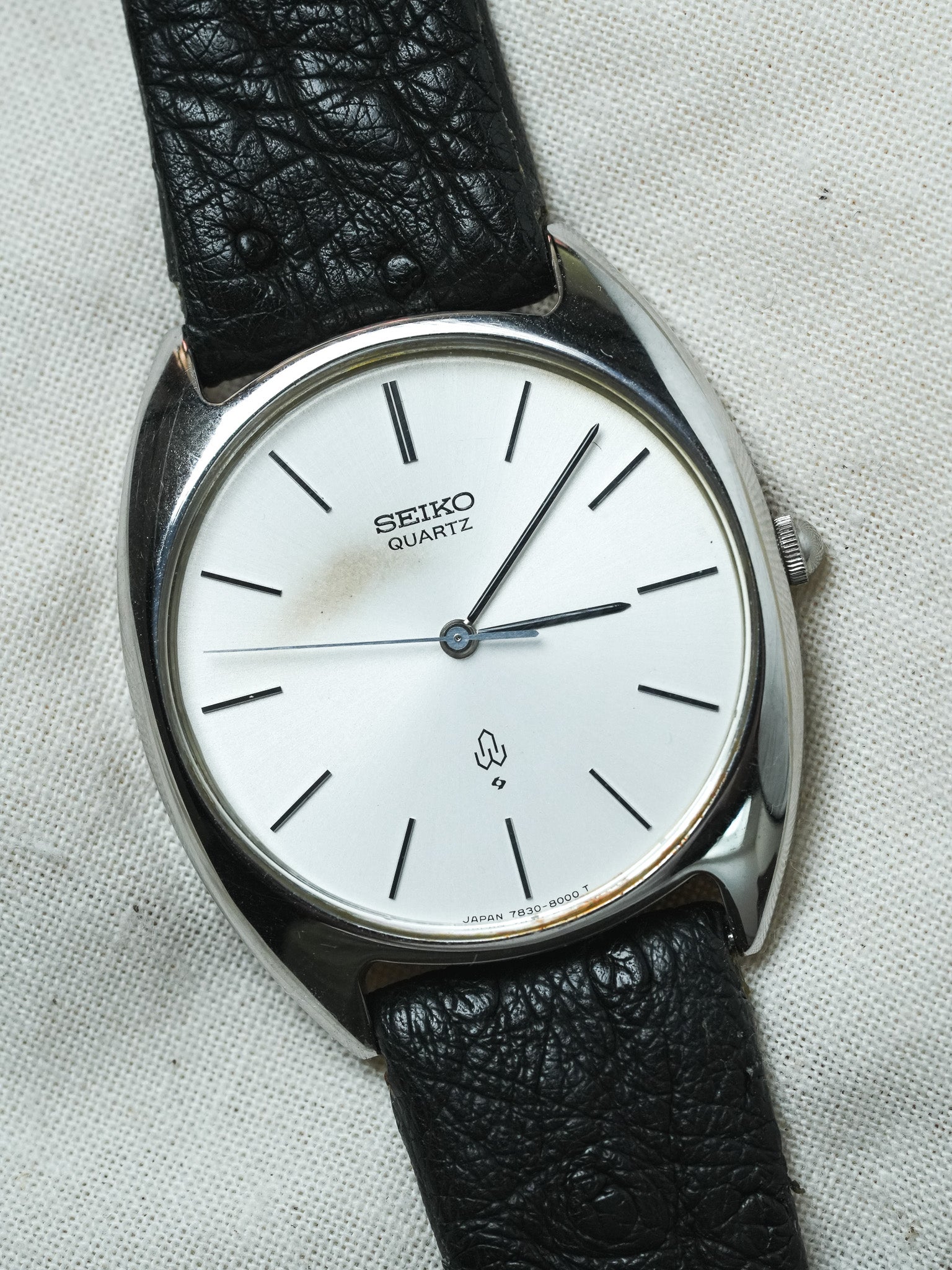 Seiko - Tonneau Quartz Acier Patine - NOS - 1988 - Atelier Victor - Vintage Watch Shop