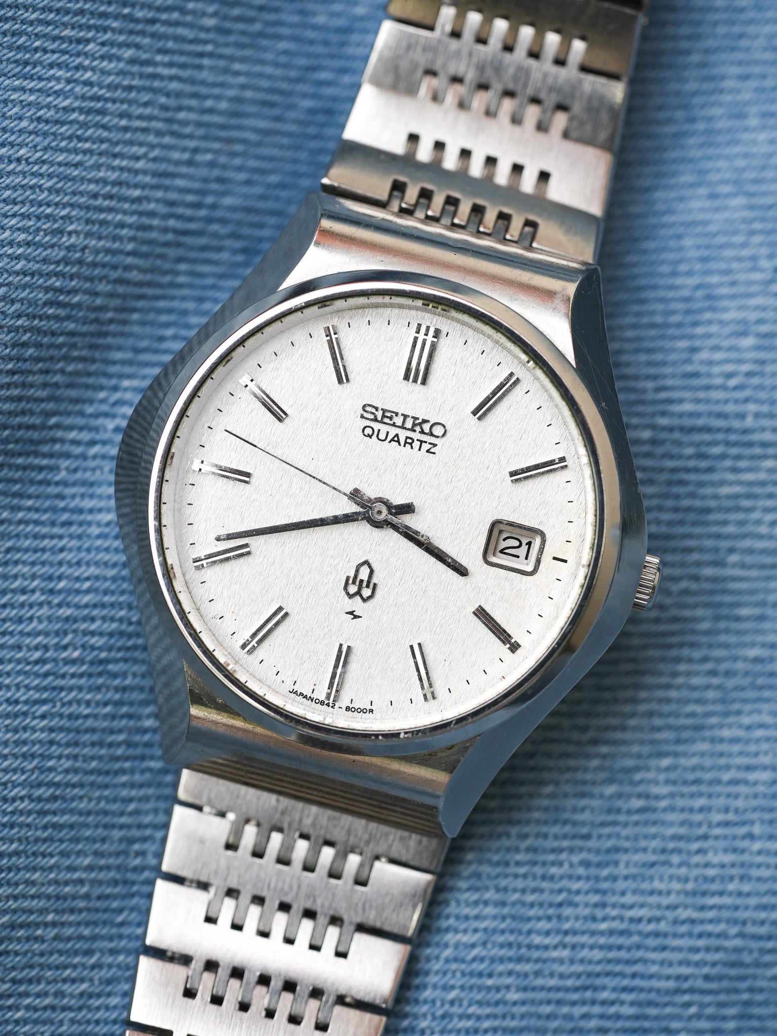 Seiko - Type 2 Argent sablé date - 1975 - Atelier Victor Paris - Vintage Watch Shop Dubai