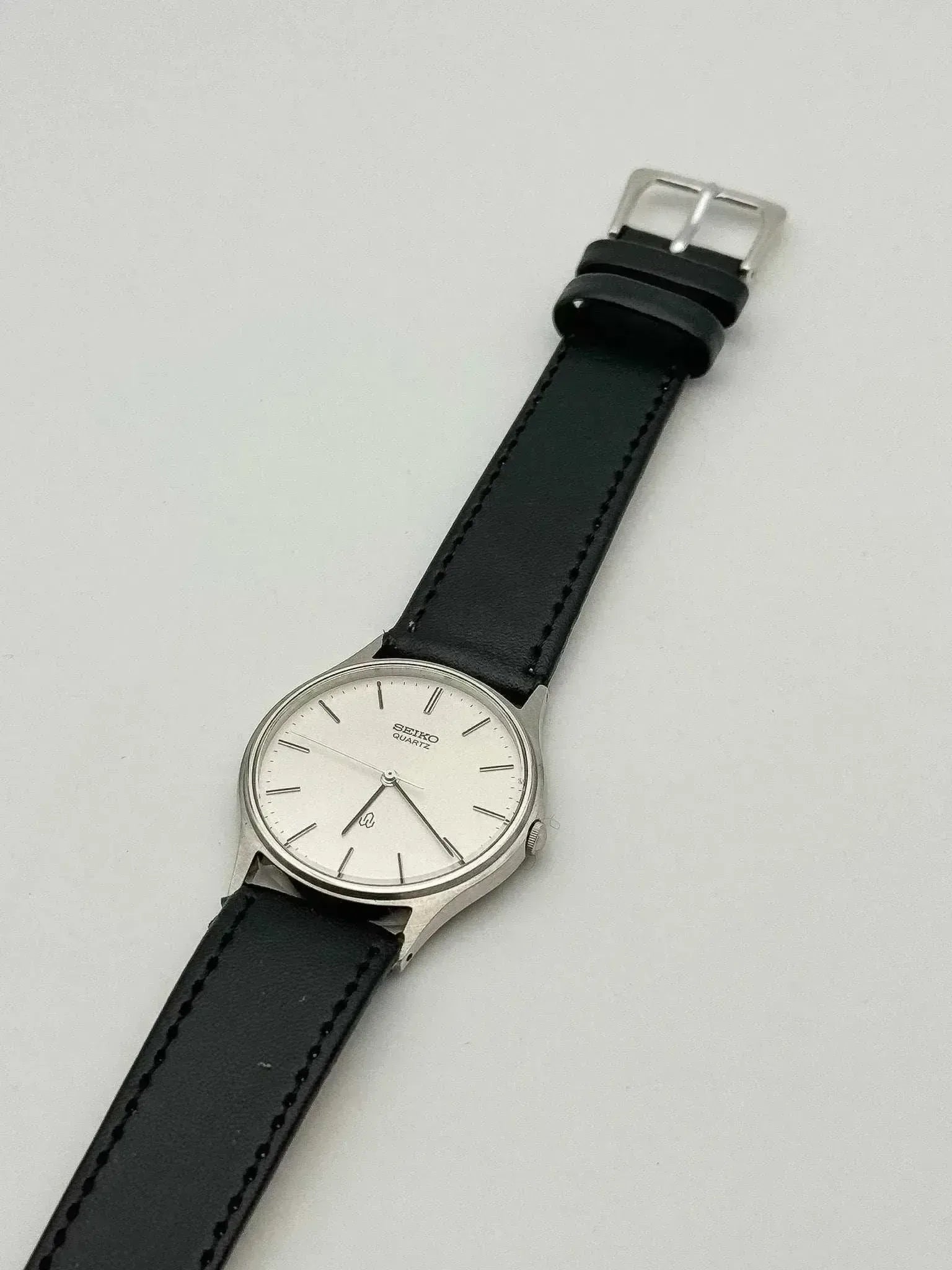 Seiko - White Dress Watch - 1982 - Atelier Victor