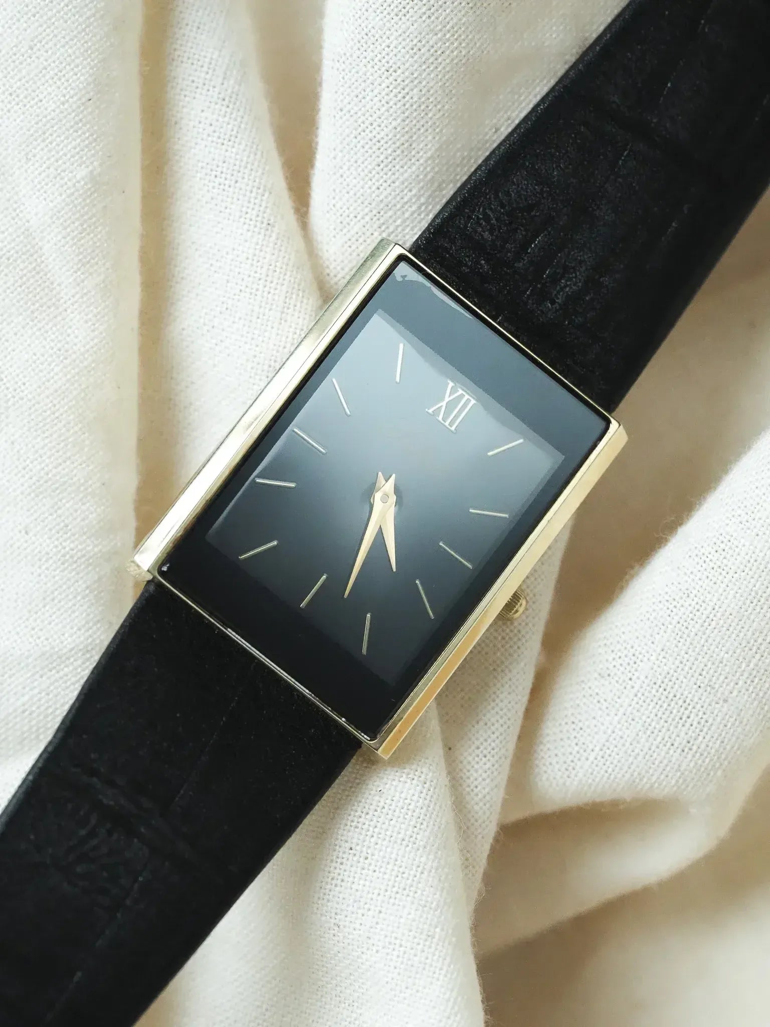 Select - Tank Noir Or style "Cellini" - 1980s - Atelier Victor