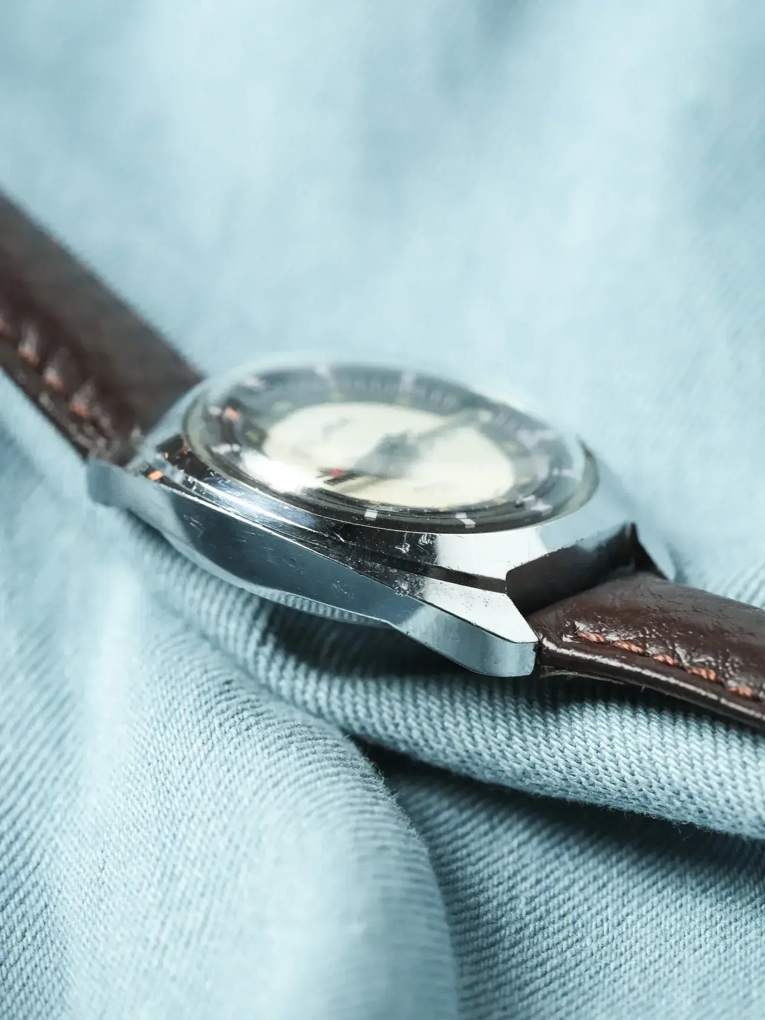 Slava - Tonneau Violet Creme - 1980s - Atelier Victor