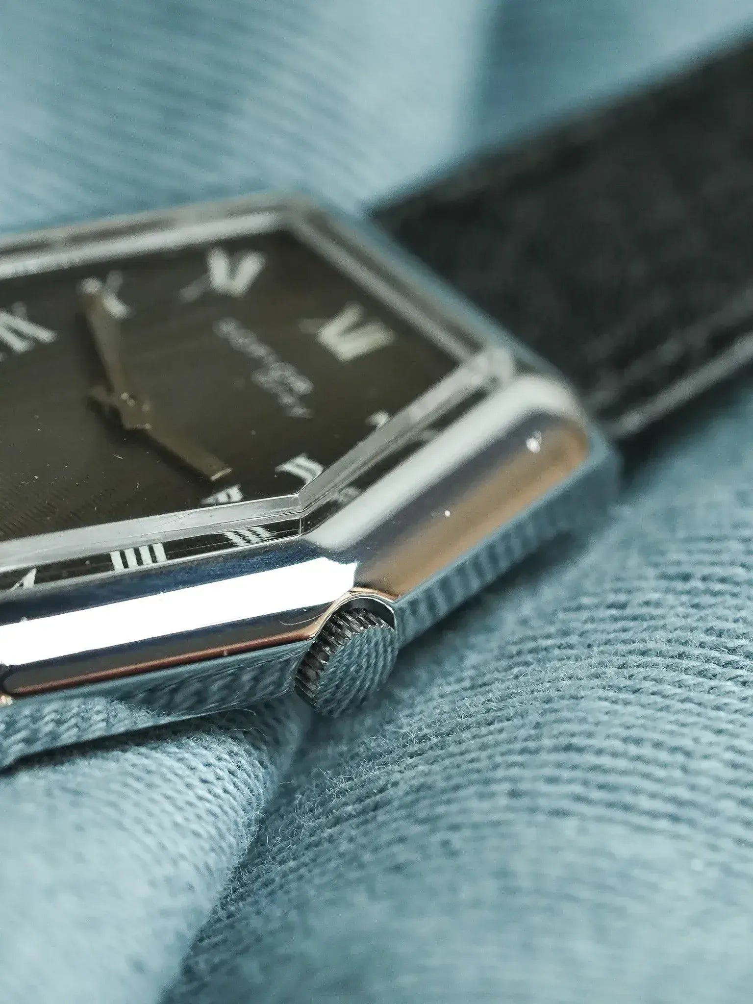 Sofior Grey - Tank Hexagonale Cadran Guilloché moka - 1980s - Atelier Victor