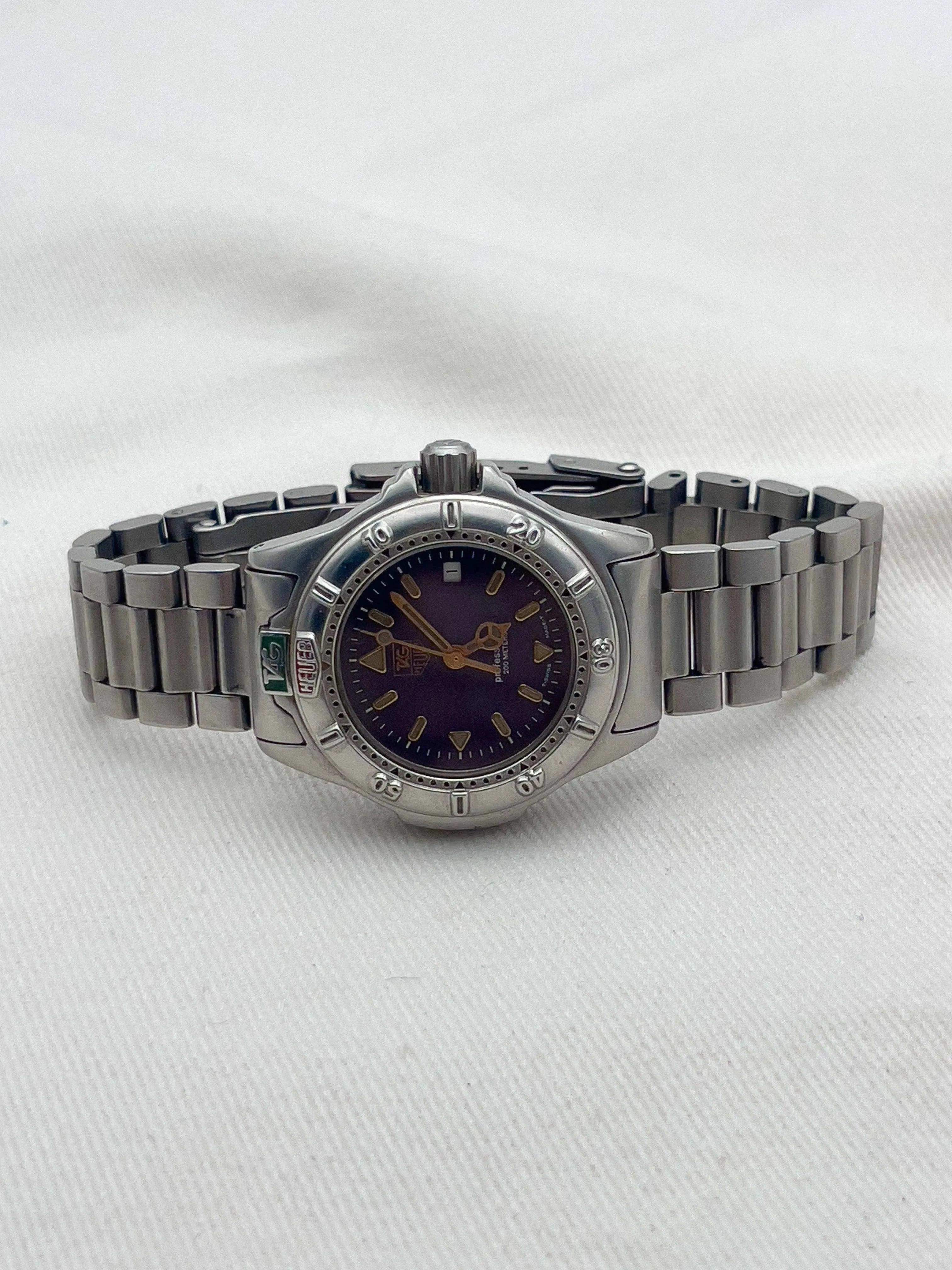 Tag Heuer - Mini Professionnel 200 - 1990’s - Atelier Victor Paris - Vintage Watch Shop Dubai